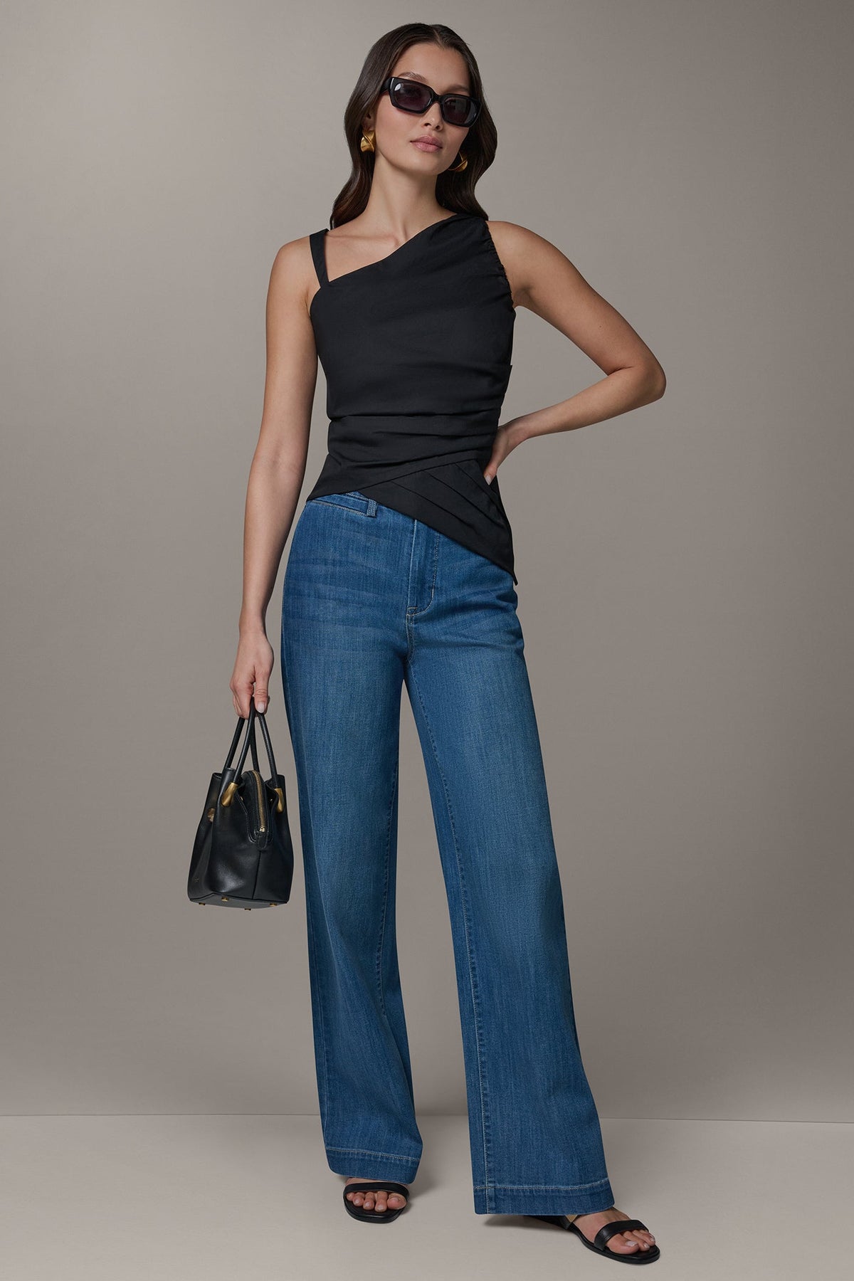 SLEEVELESS ASYMMETRIC BLOUSE - Black