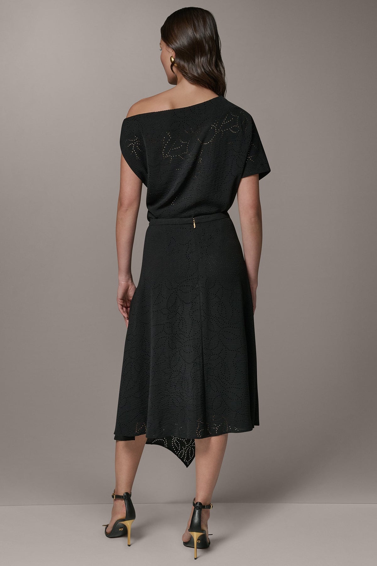 LASER CUT ASYMMETRIC MIDI SKIRT - Black