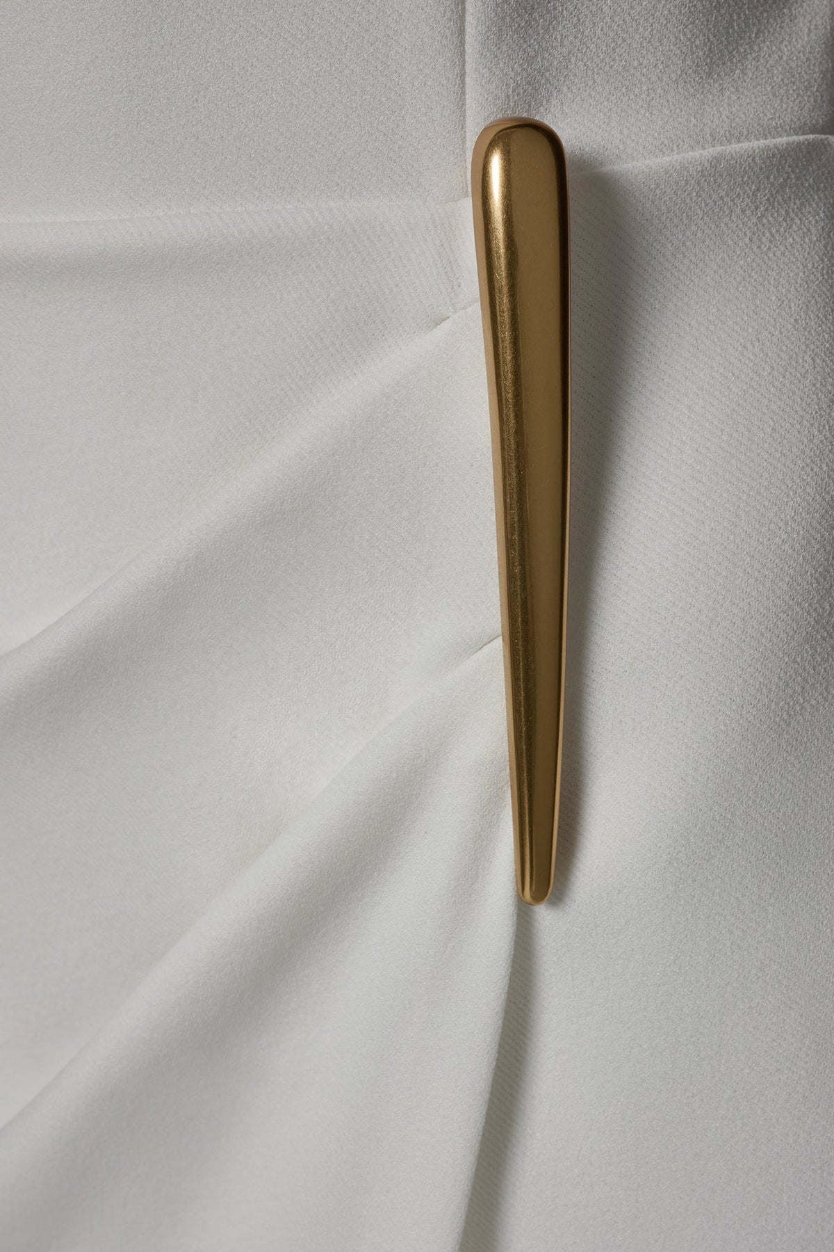 SLEEVELESS WRAP-EFFECT MIDI DRESS - Cream