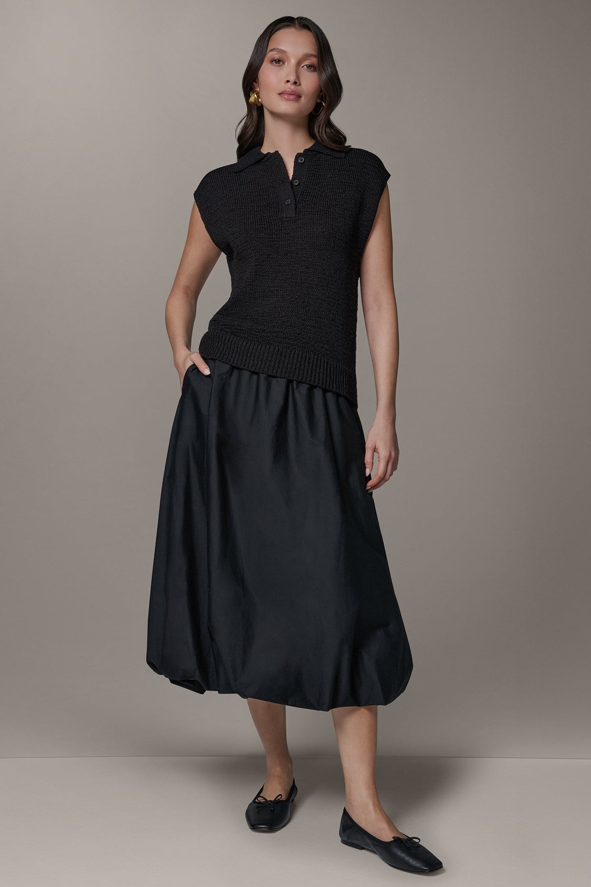 SLEEVELESS POLO SWEATER - Black