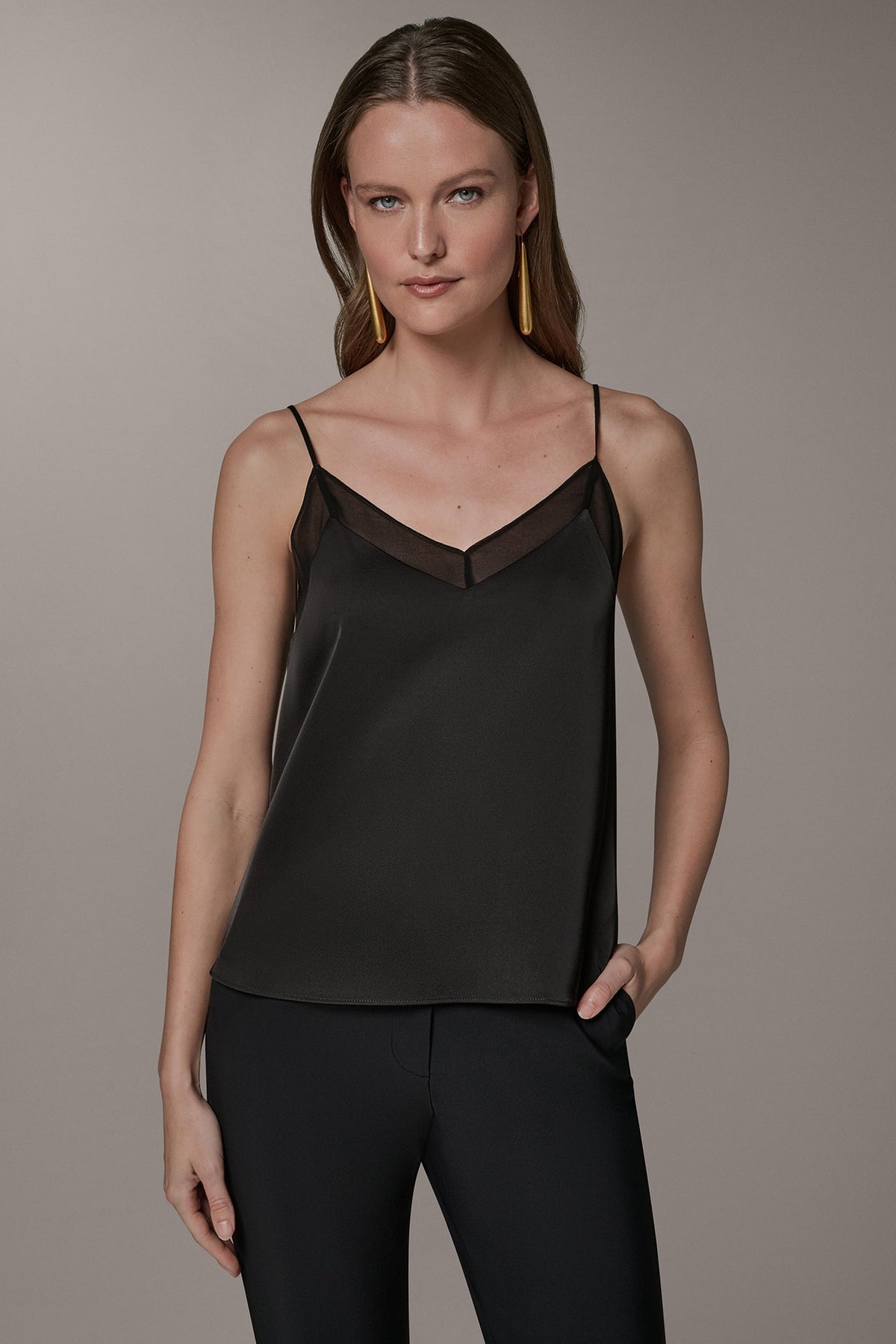 SLEEVELESS V-NECK CAMI - Black