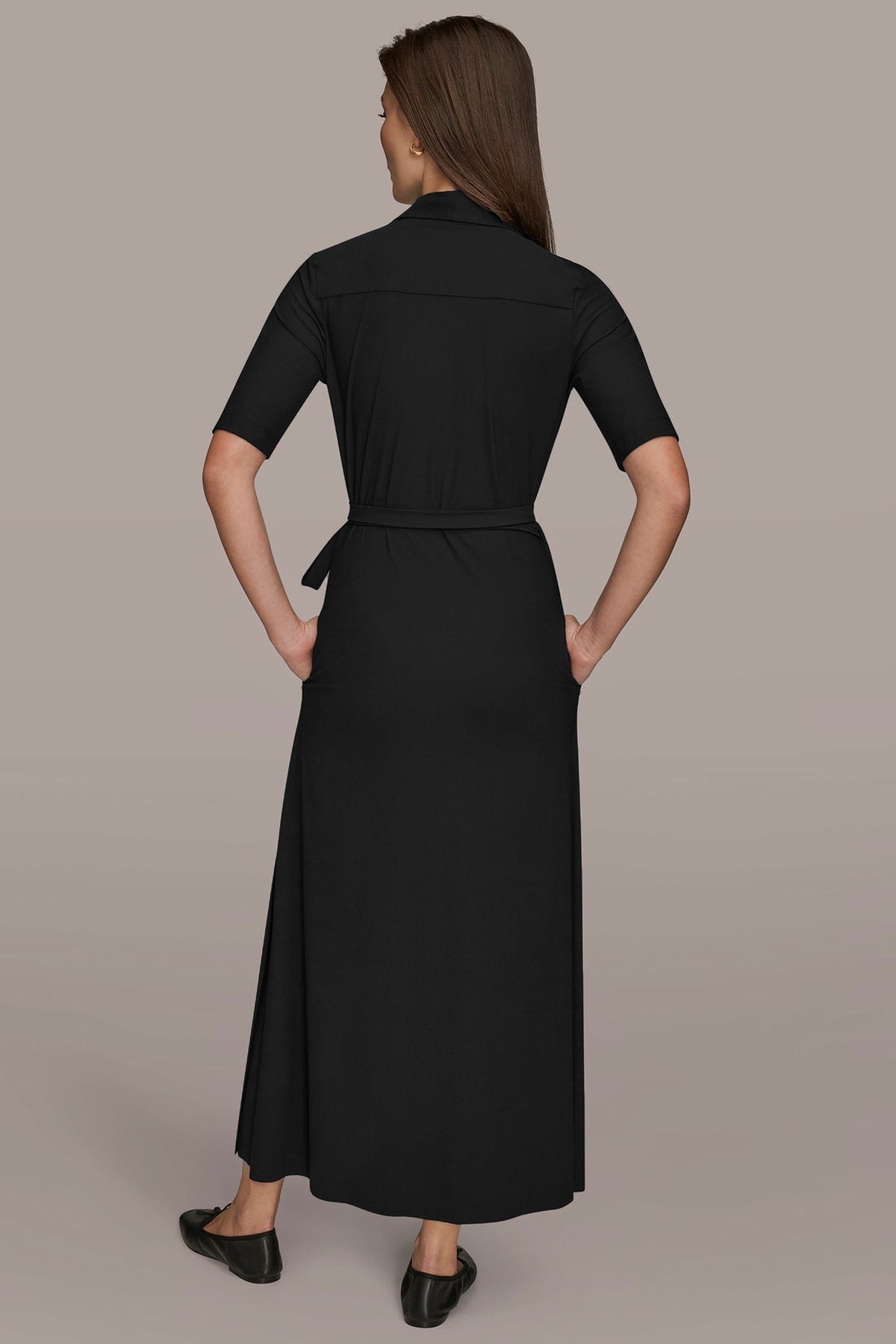 THE MODERN TRAVEL ELBOW-SLEEVE MIDI WRAP DRESS - Black