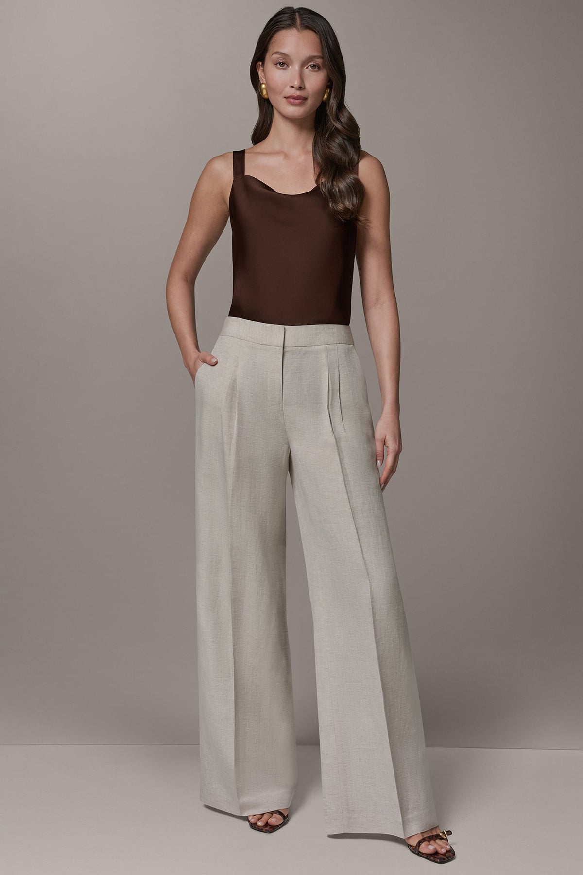 MID-RISE PLEATED WIDE-LEG PANT - Flax