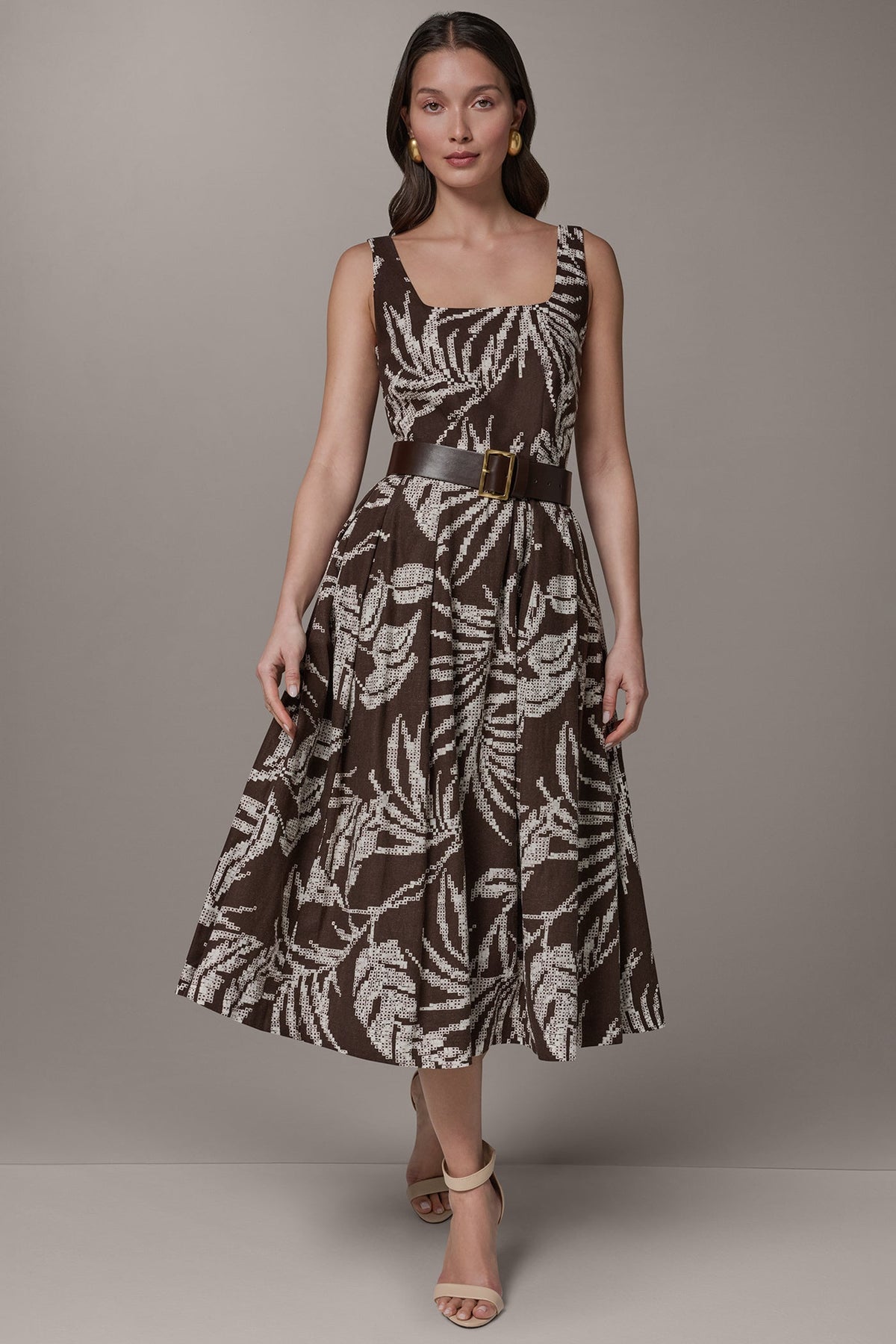 SLEEVELESS SQUARE NECK PRINTED BELTED MIDI FIT AND FLARE DRESS - Canyon Multi