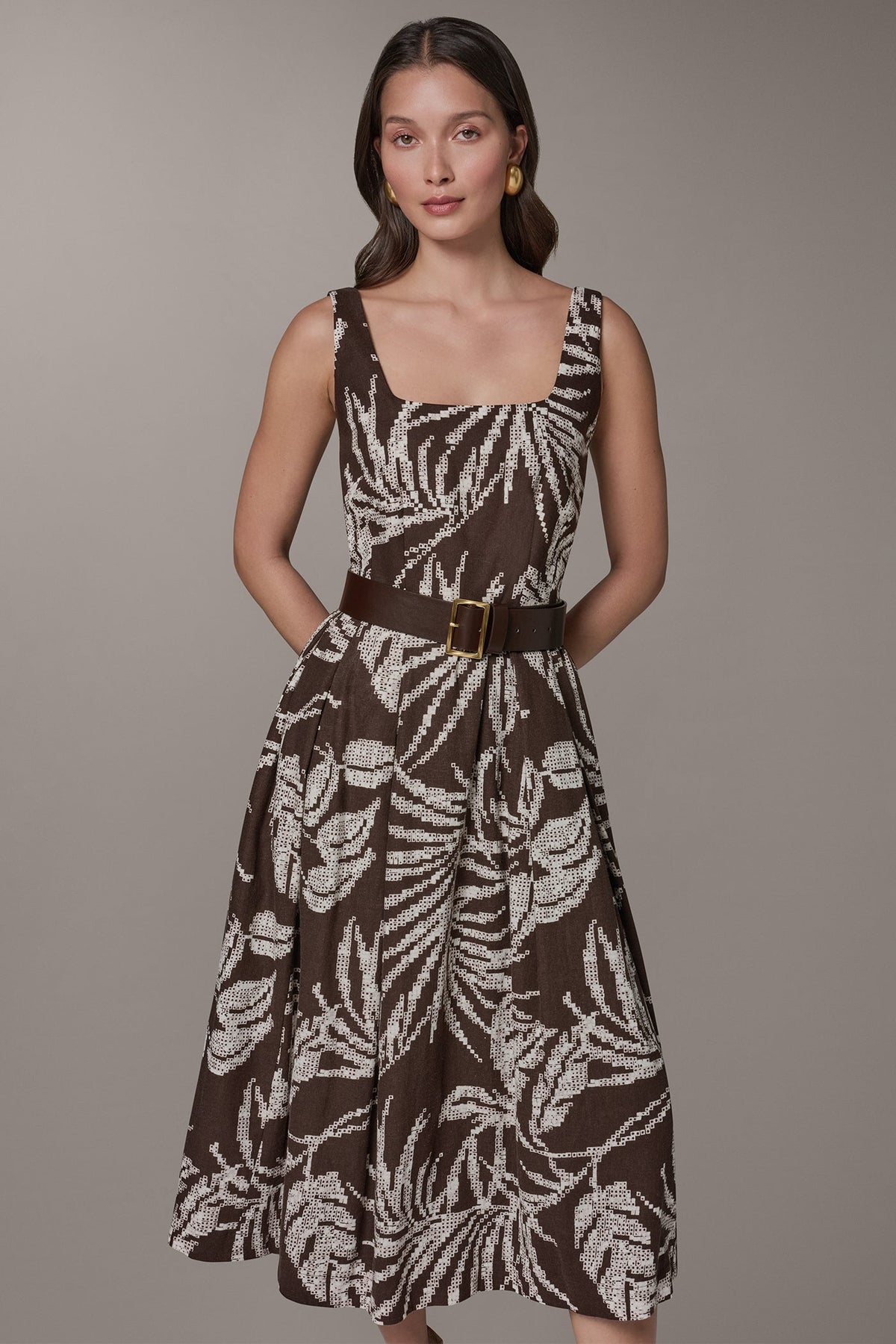 SLEEVELESS SQUARE NECK PRINTED BELTED MIDI FIT AND FLARE DRESS - Canyon Multi
