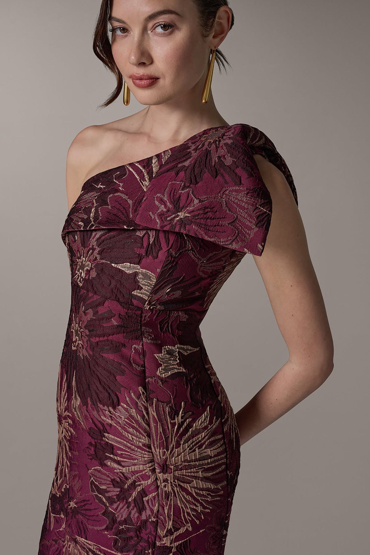 ONE SHOULDER FLORAL TRUMPET GOWN - Prune Multi