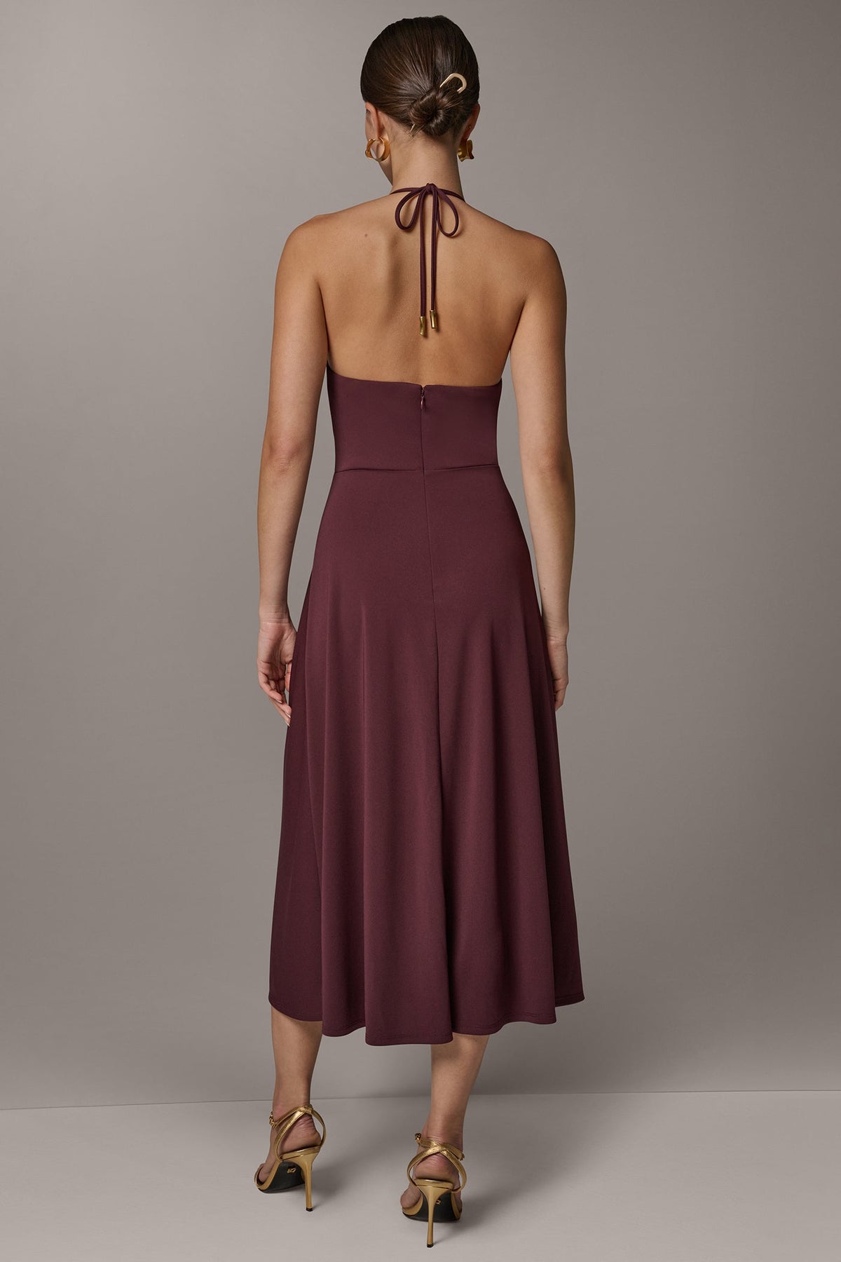 SLEEVELESS COWL NECK MIDI HALTER DRESS - Prune