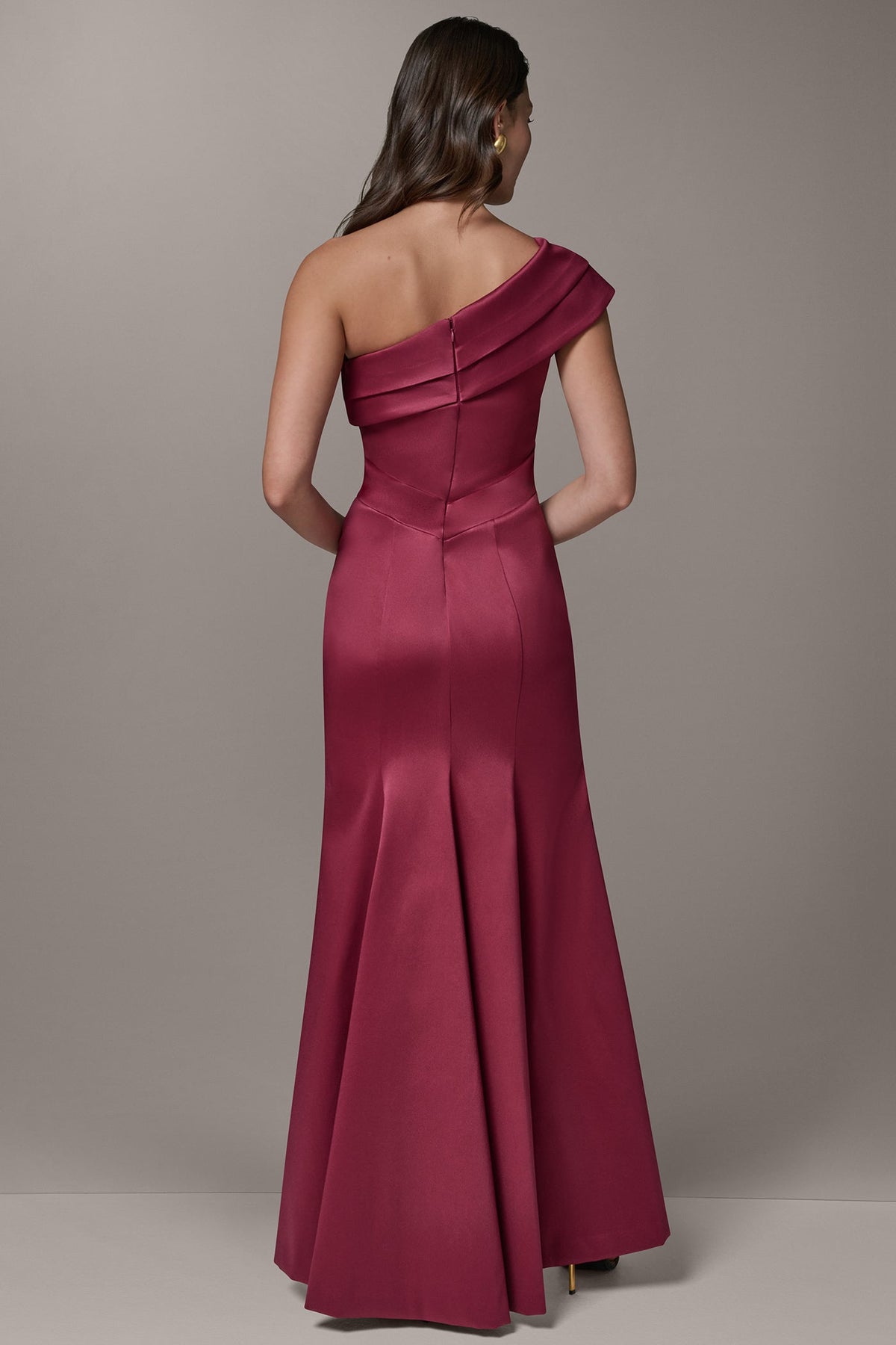 ONE-SHOULDER GOWN - Sangria