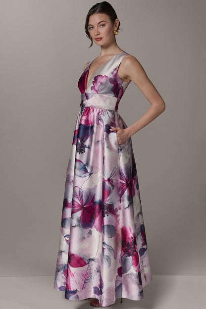 SLEEVELESS FIT AND FLARE GOWN - Sangria Multi