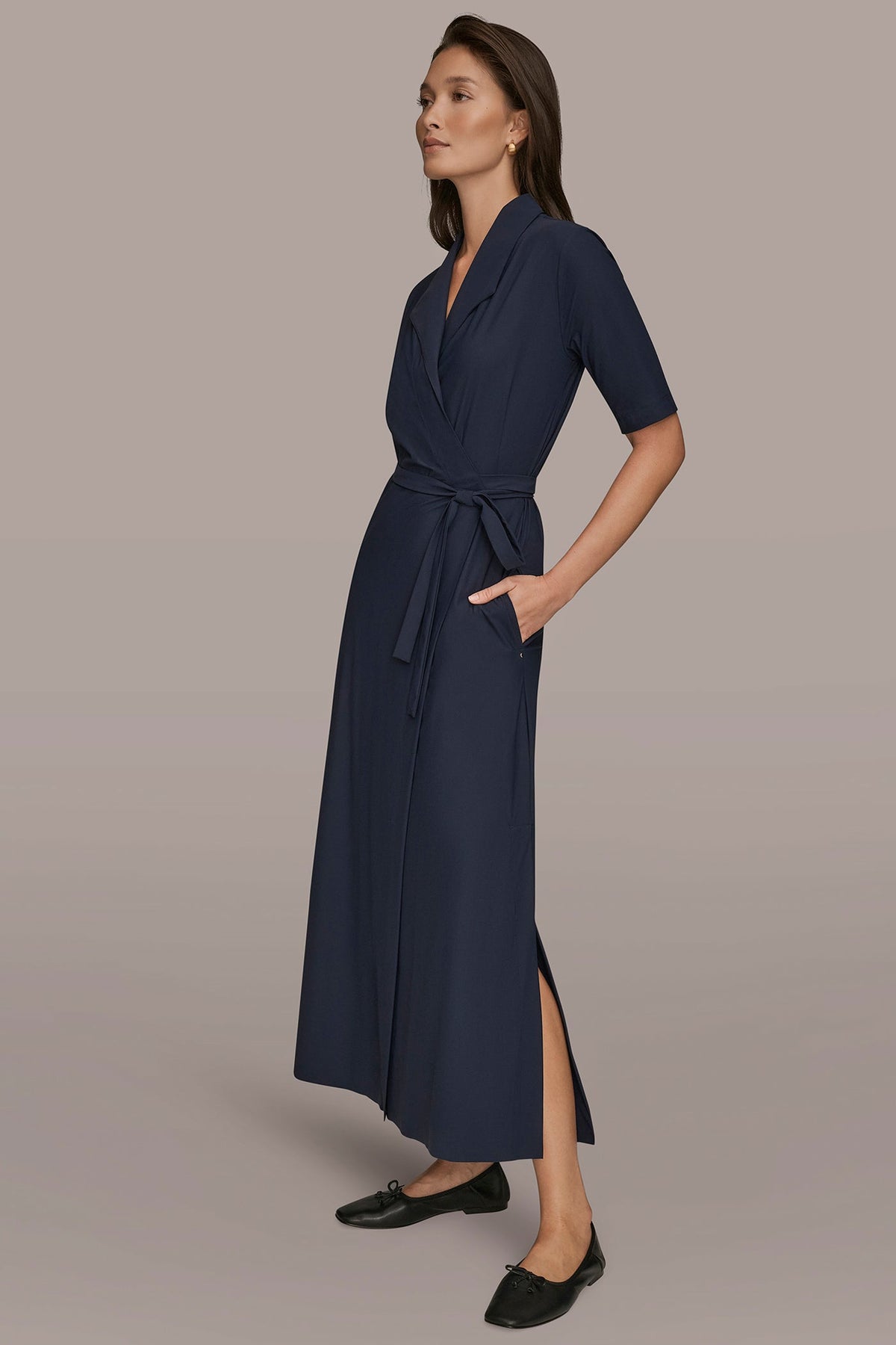 THE MODERN TRAVEL ELBOW-SLEEVE MIDI WRAP DRESS - NIGHTFALL