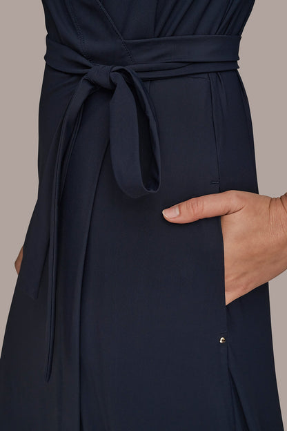 THE MODERN TRAVEL ELBOW-SLEEVE MIDI WRAP DRESS - NIGHTFALL