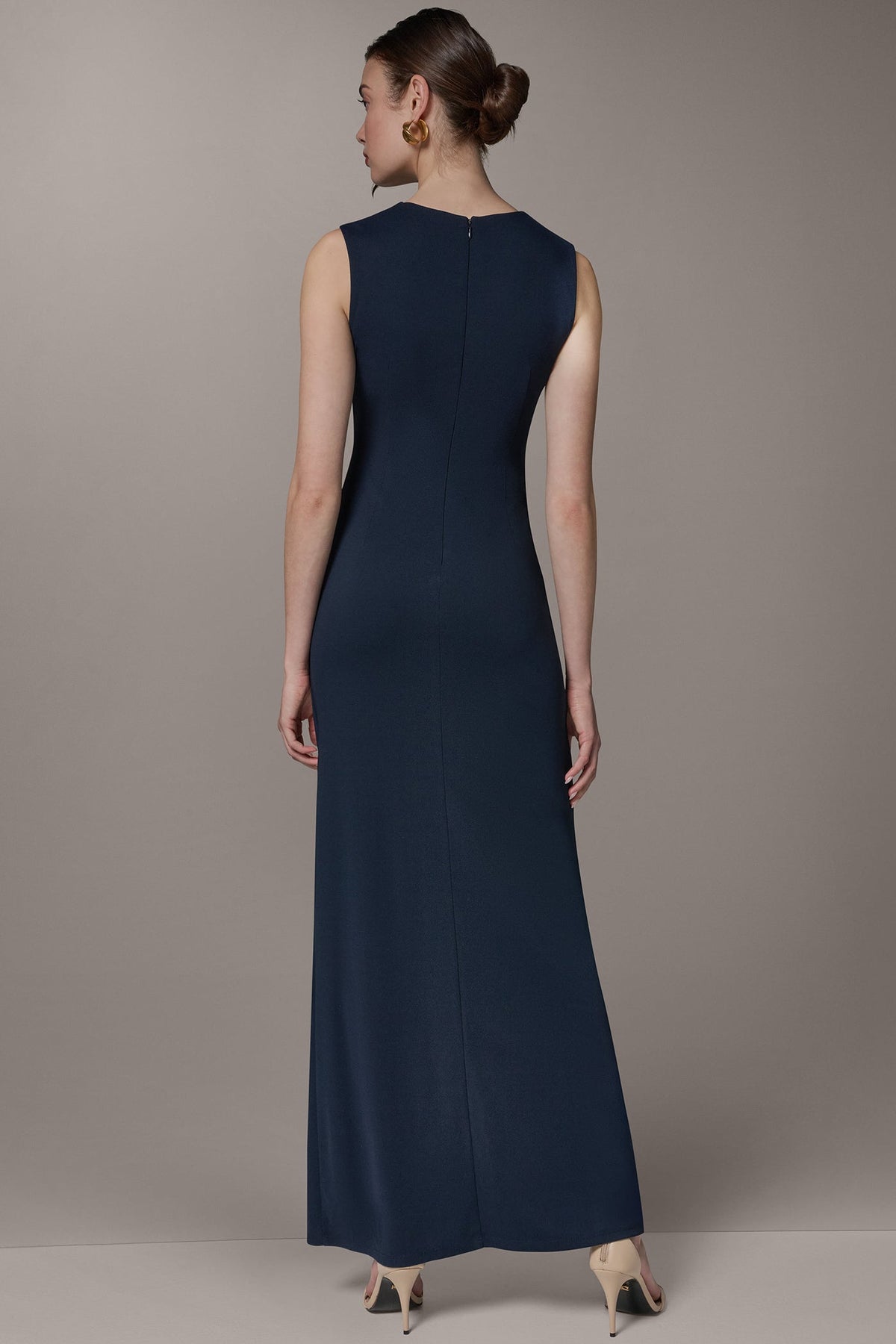 SLEEVELESS ASYMMETRIC GOWN - Nightfall