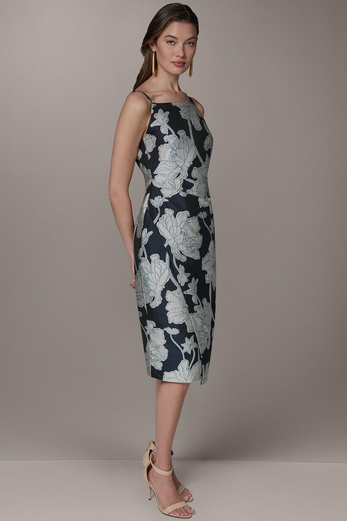 SLEEVELESS FLORAL MIDI DRESS - Nightfall/Sky Blue Multi