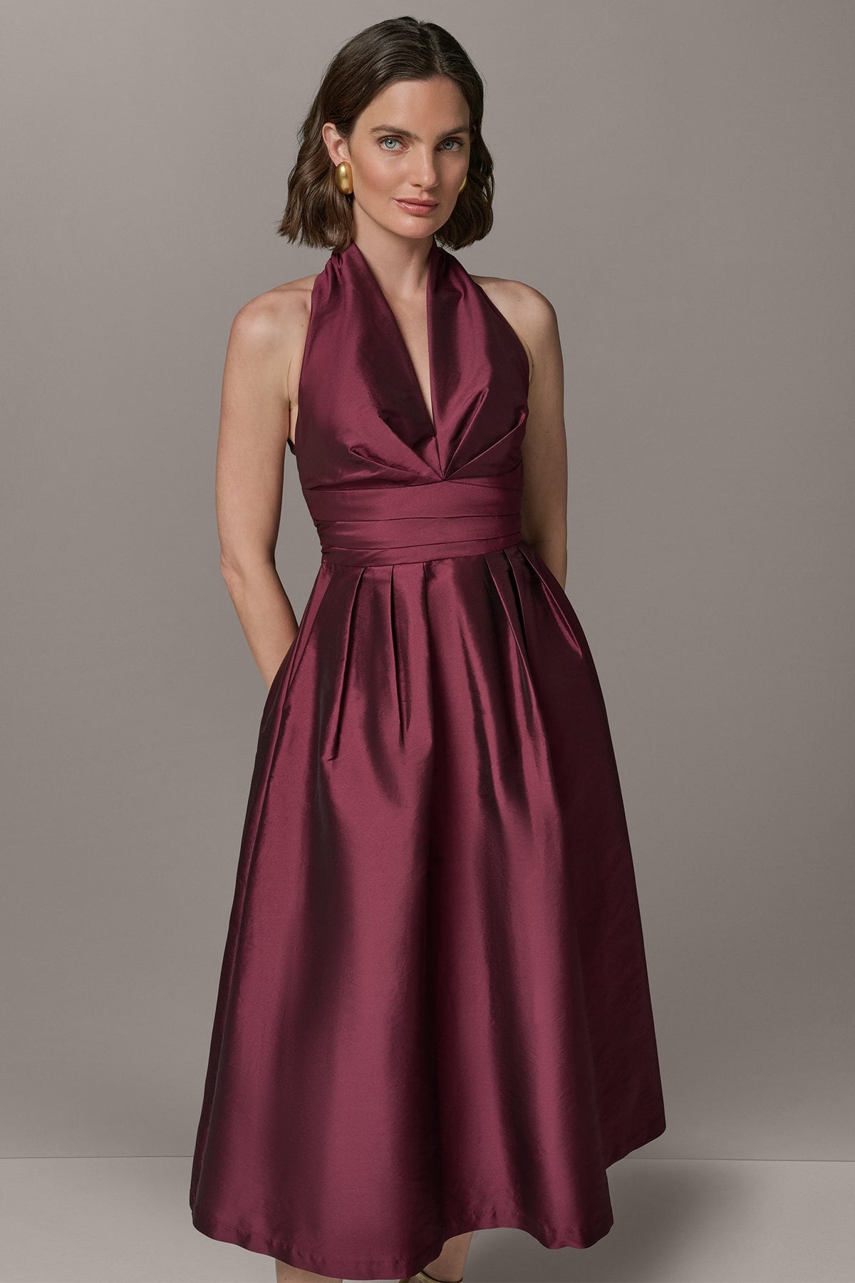 SLEEVELESS V-NECK TAFFETA MIDI COCKTAIL DRESS - Berry