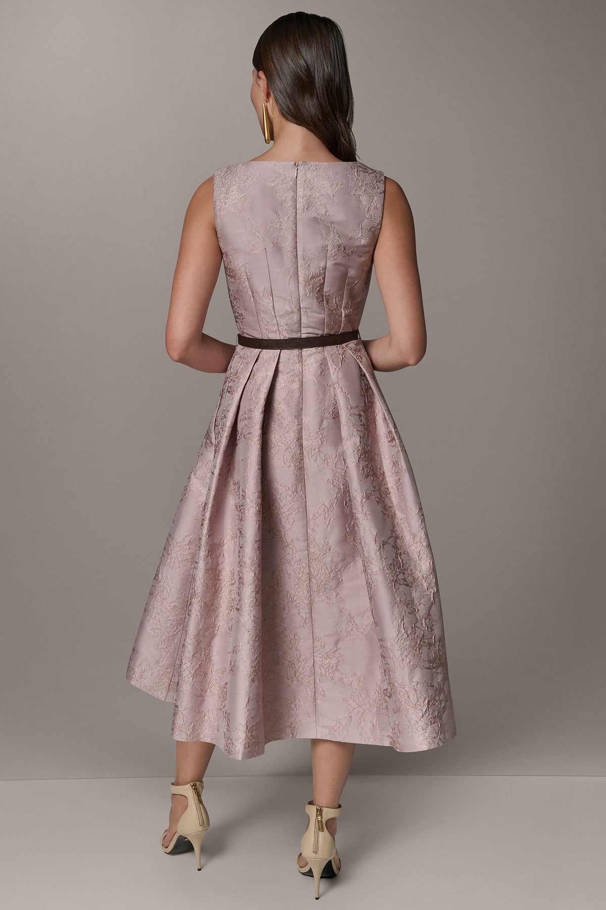 SLEEVELESS ASYMMETRIC MIDI FIT AND FLARE DRESS - Lilac