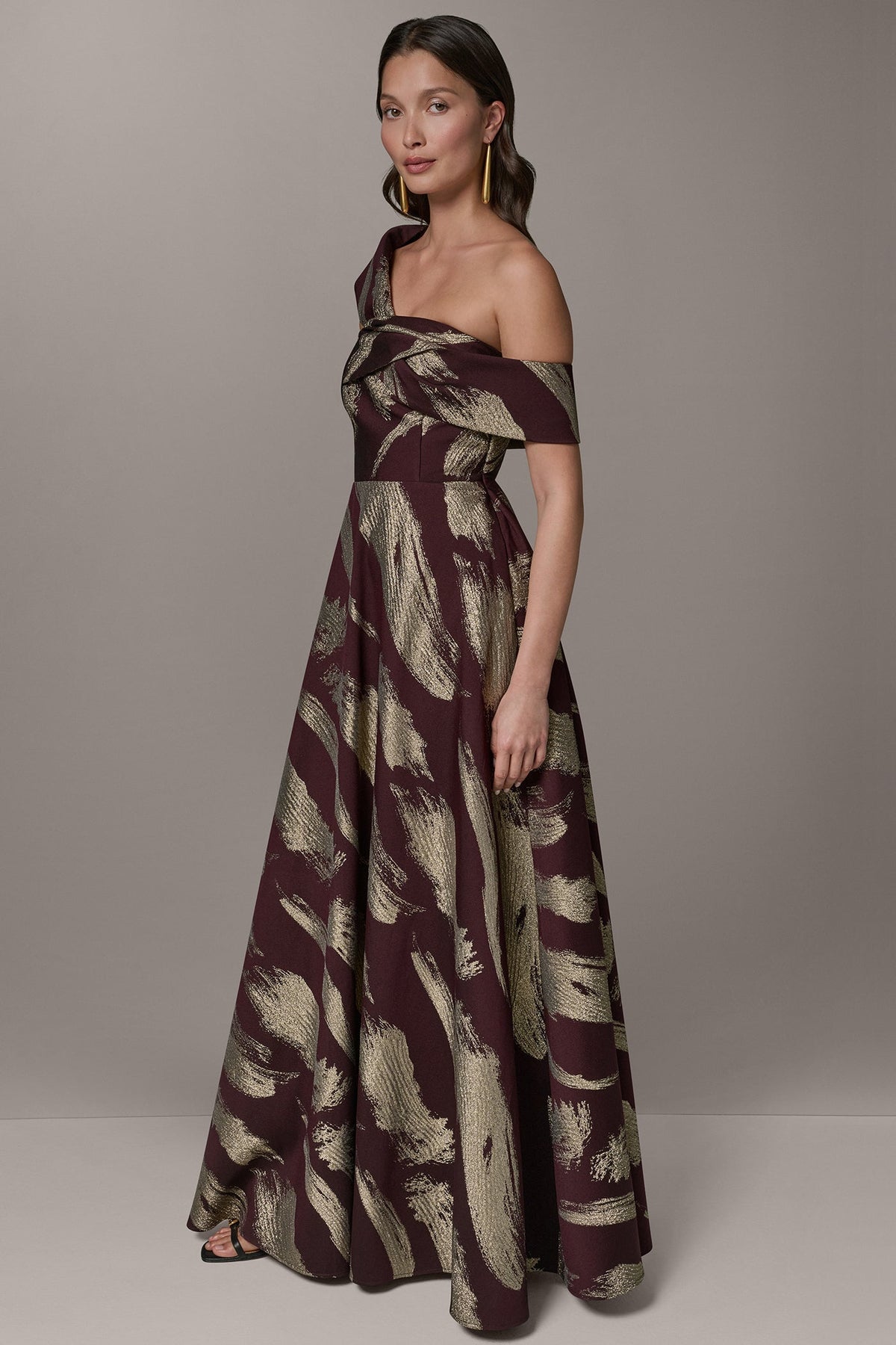 ONE SHOULDER METALLIC BRUSHTROKE GOWN - Prune/Pale Gold