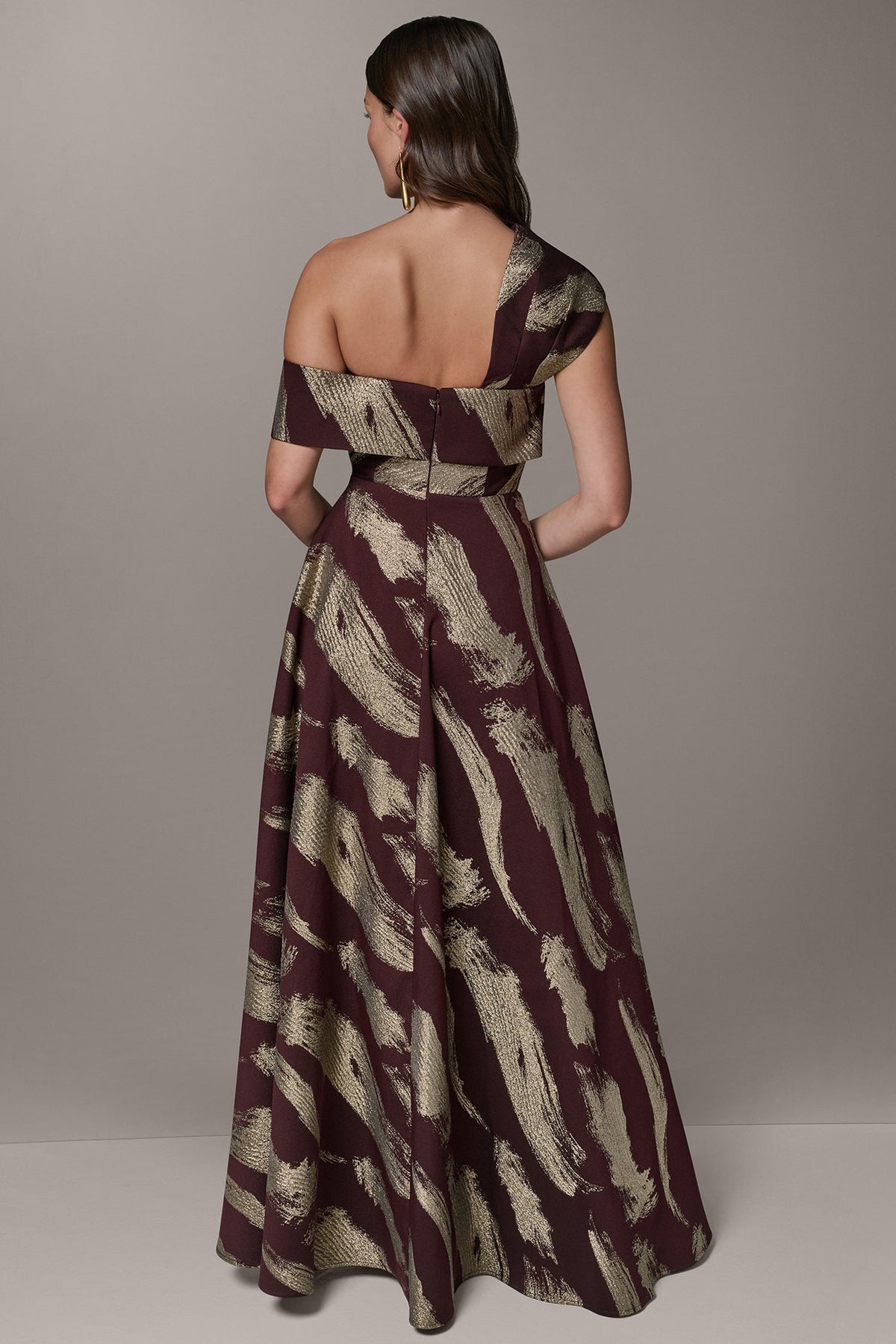 ONE SHOULDER METALLIC BRUSHTROKE GOWN - Prune/Pale Gold