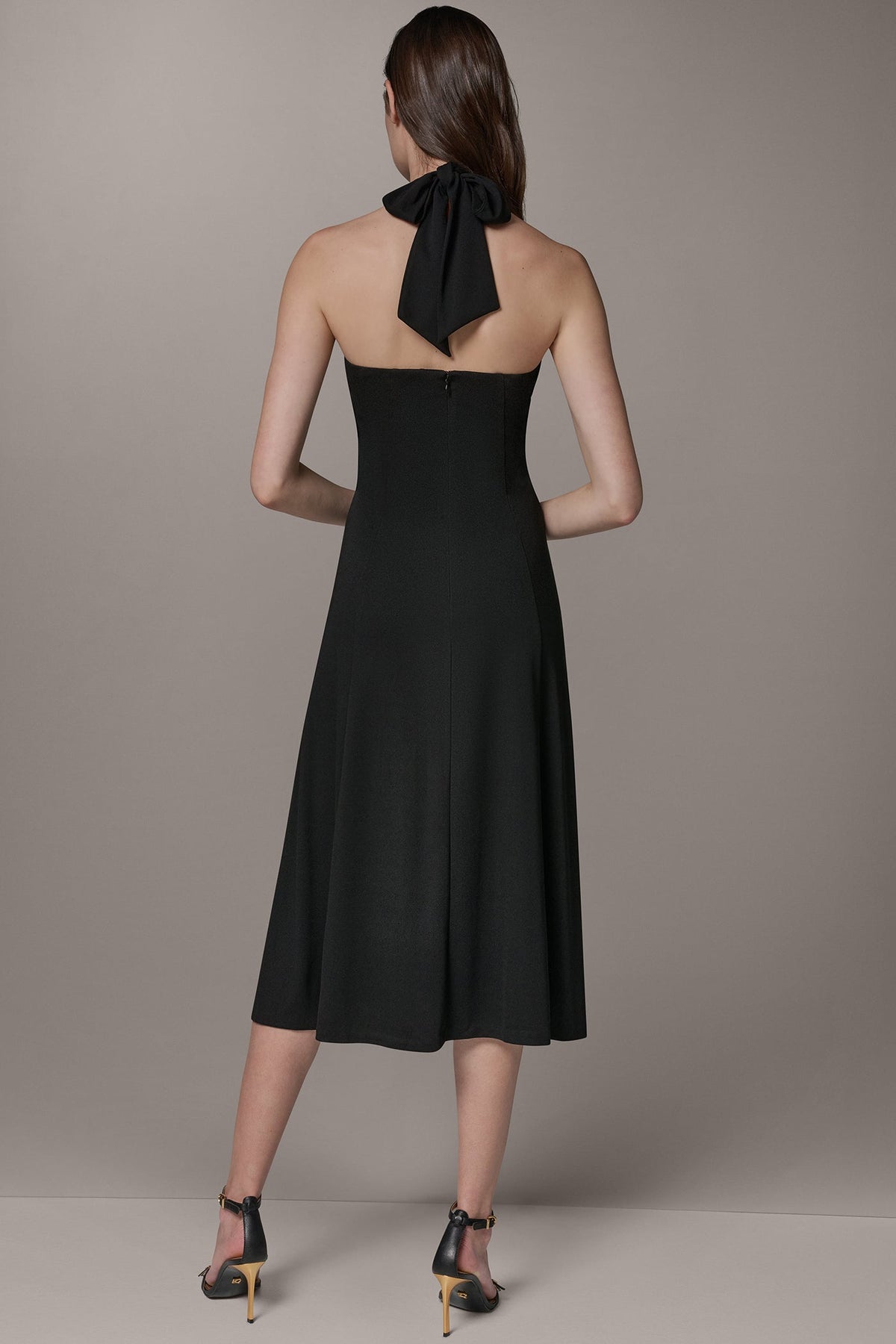 SLEEVELESS MIDI A-LINE HALTER DRESS - Black