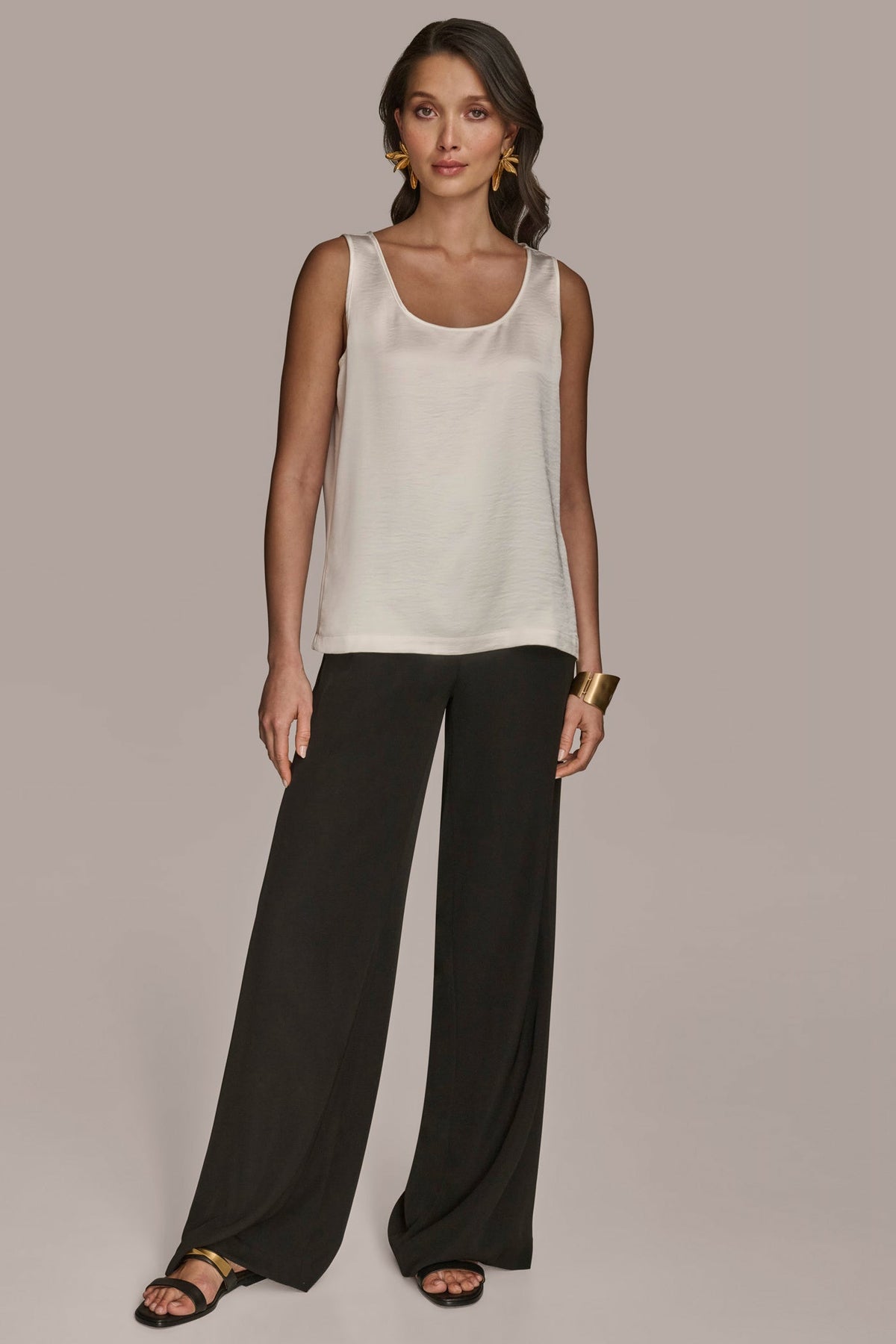 SCOOP NECK SHELL - cream