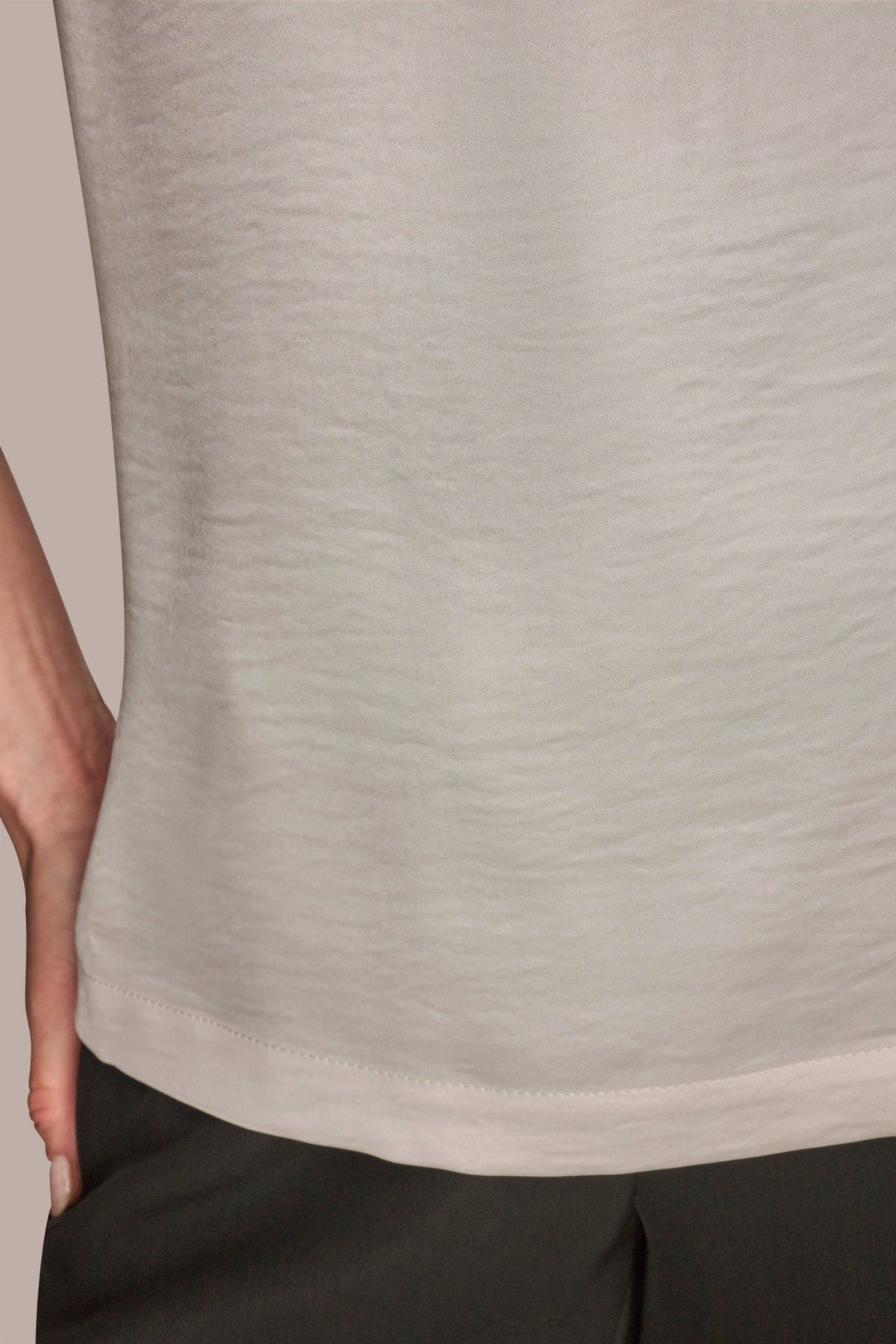 SCOOP NECK SHELL - cream