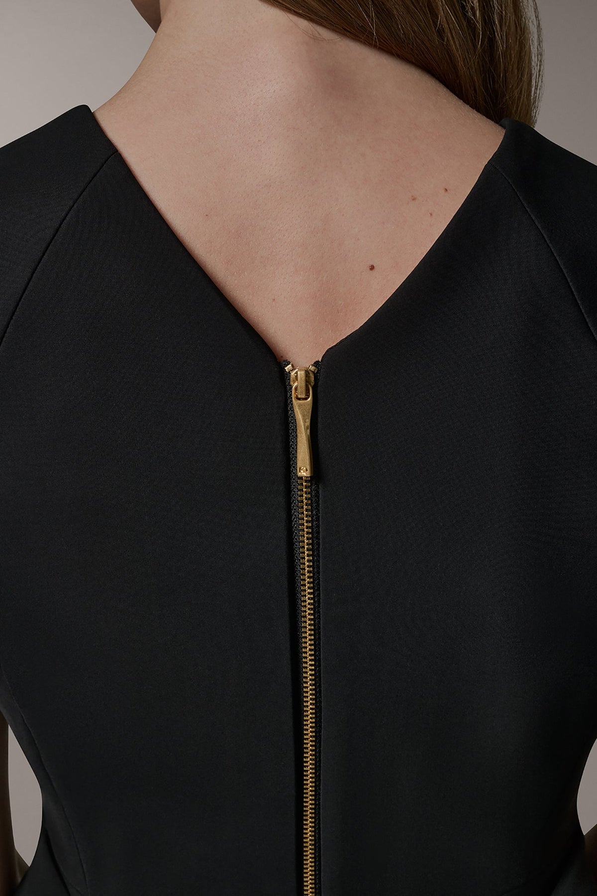 SHORT SLEEVE PEPLUM TOP - Black