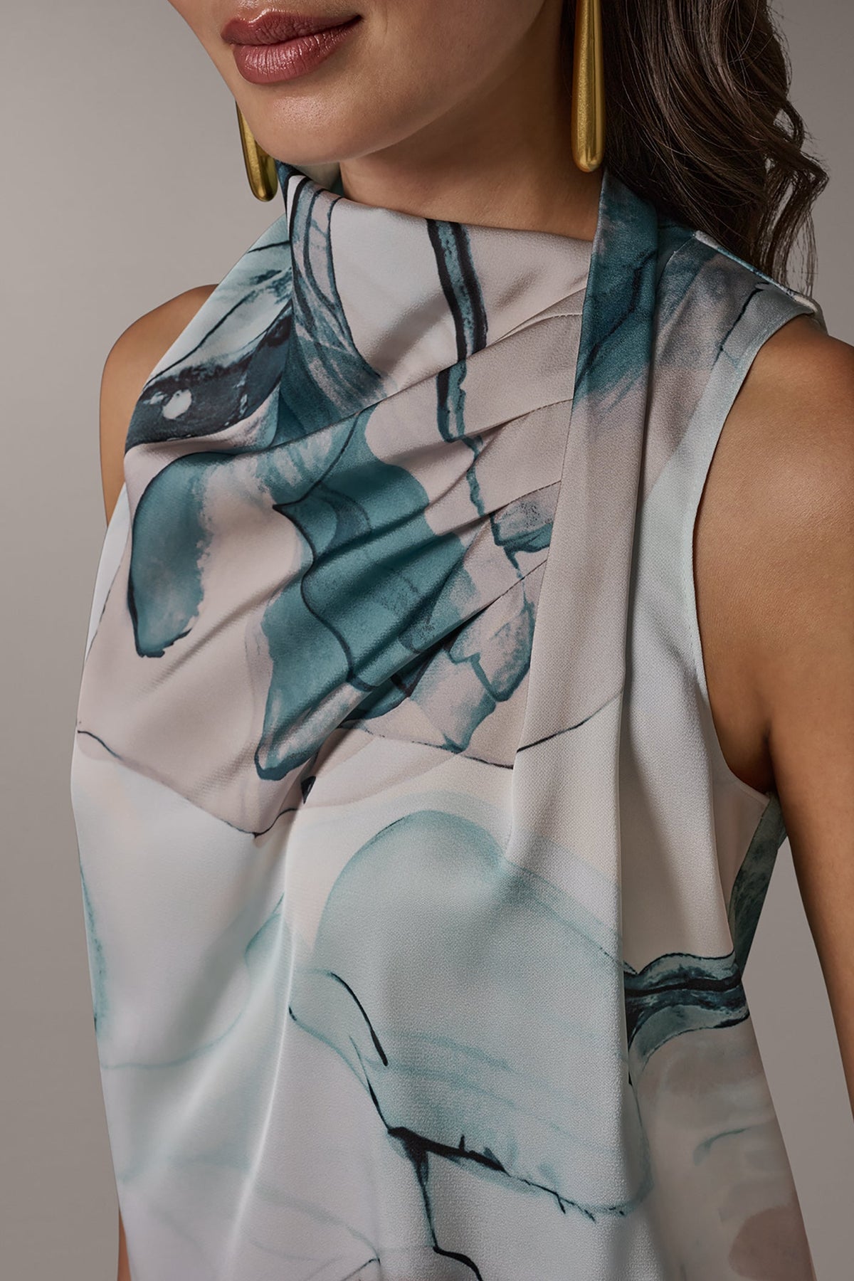 DRAPE TWIST SHOULDER BLOUSE - Skylight Multi