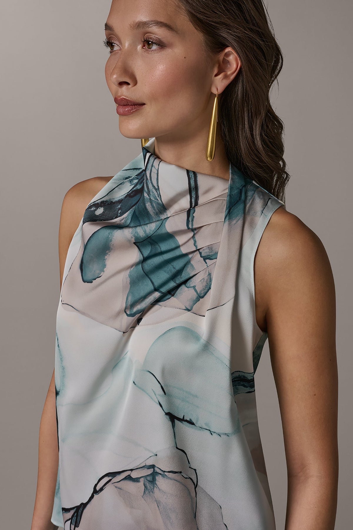 DRAPE TWIST SHOULDER BLOUSE - Skylight Multi