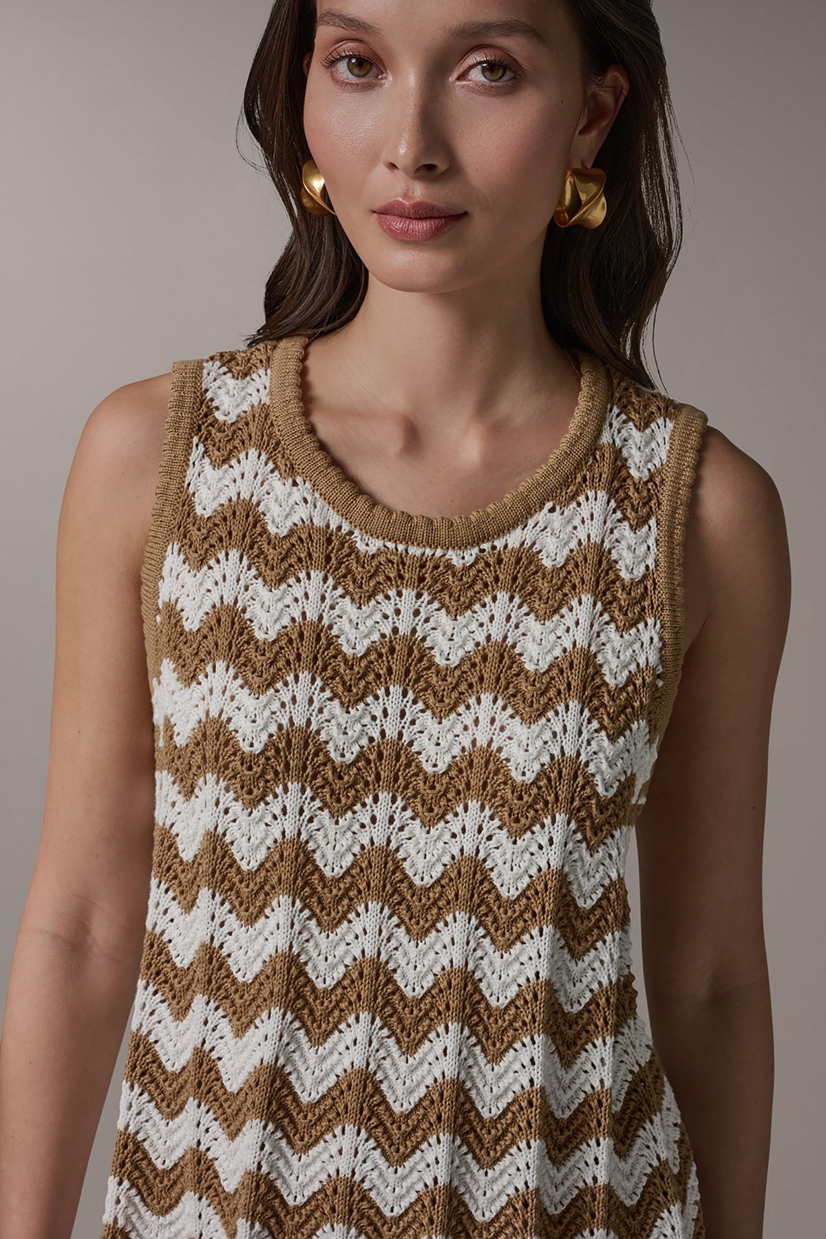 SLEEVELESS POINTELLE STRIPE SWEATER - Fawn/Cream
