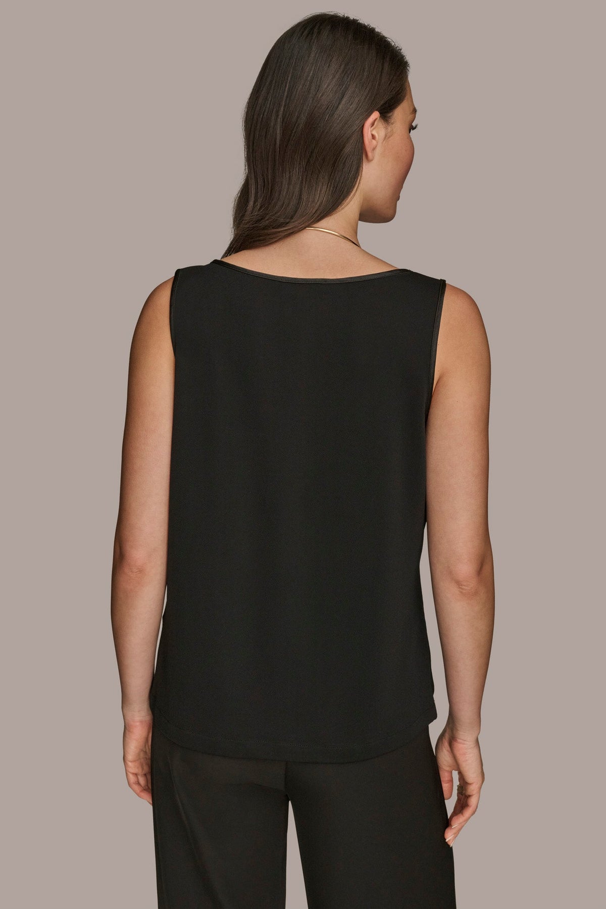 SCOOP NECK SHELL - Black