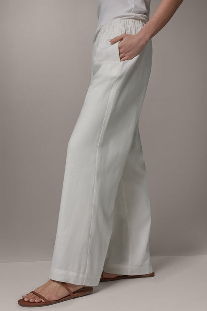 MID-RISE STRAIGHT-LEG ANKLE PANT - Cream