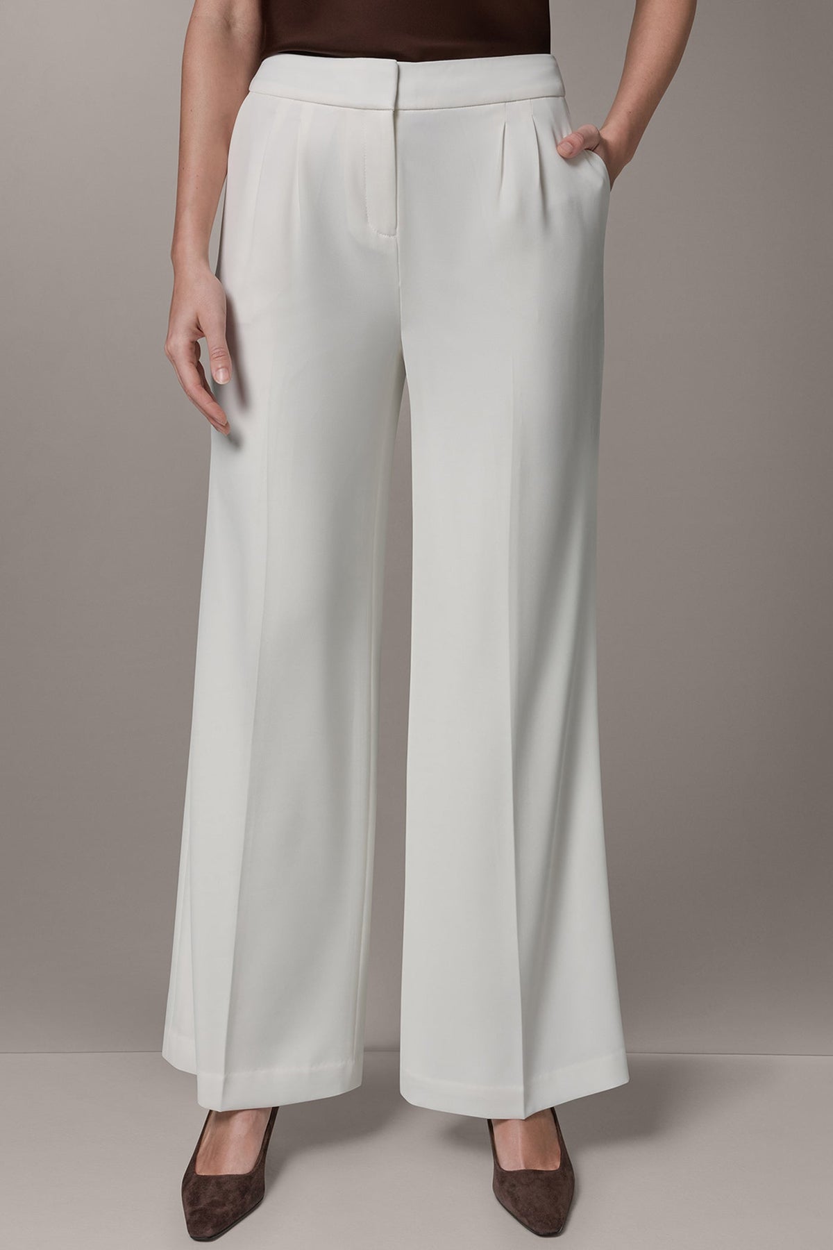 MID-RISE PLEATED WIDE-LEG PANT - Cream