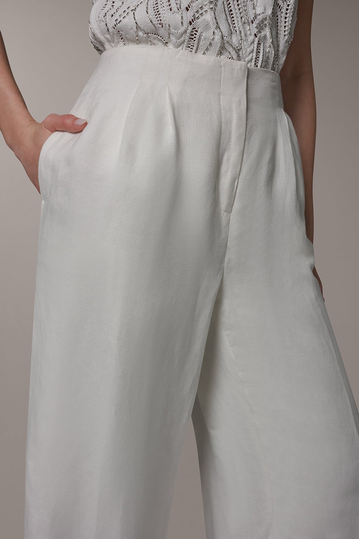 HIGH-RISE WIDE-LEG PANT - Cream