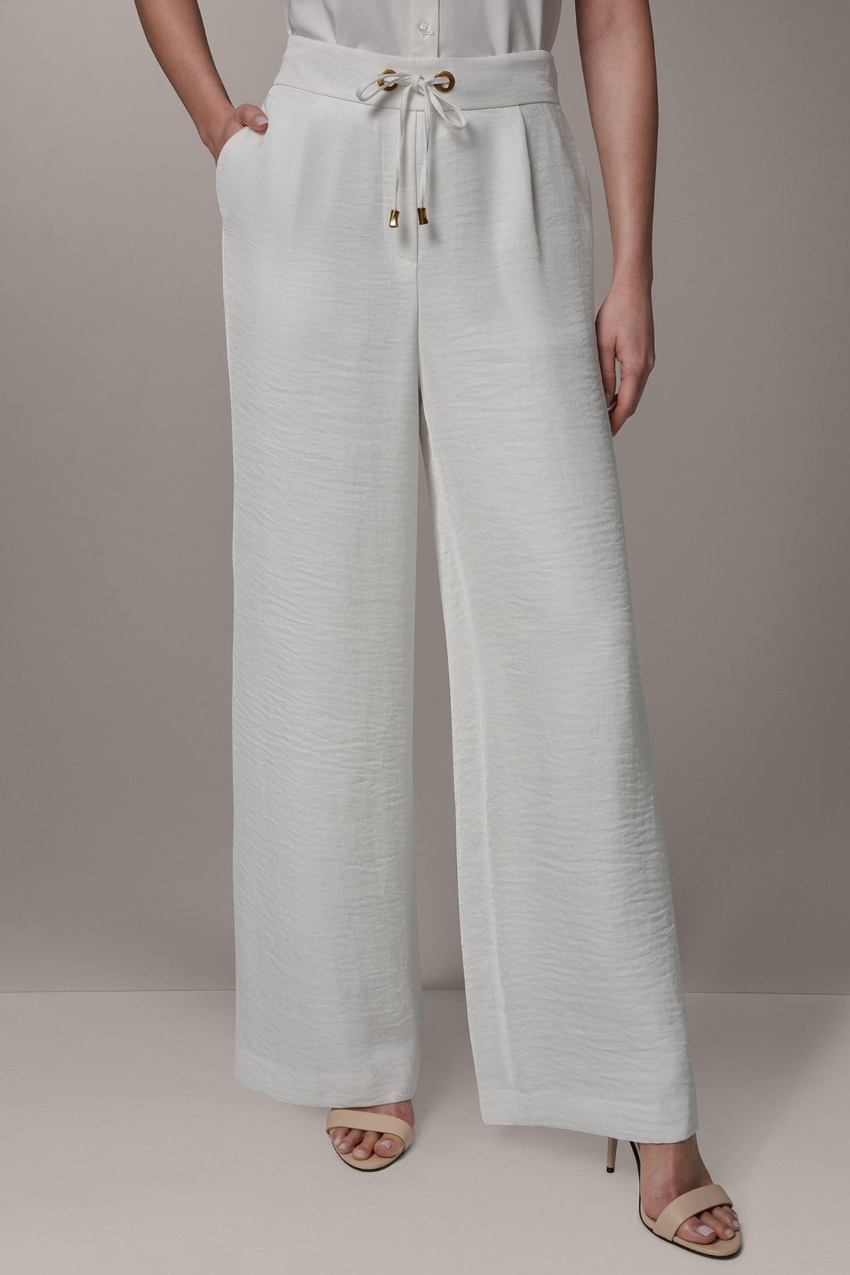 EXTRA HIGH-RISE WIDE-LEG PULL-ON PANT - Cream