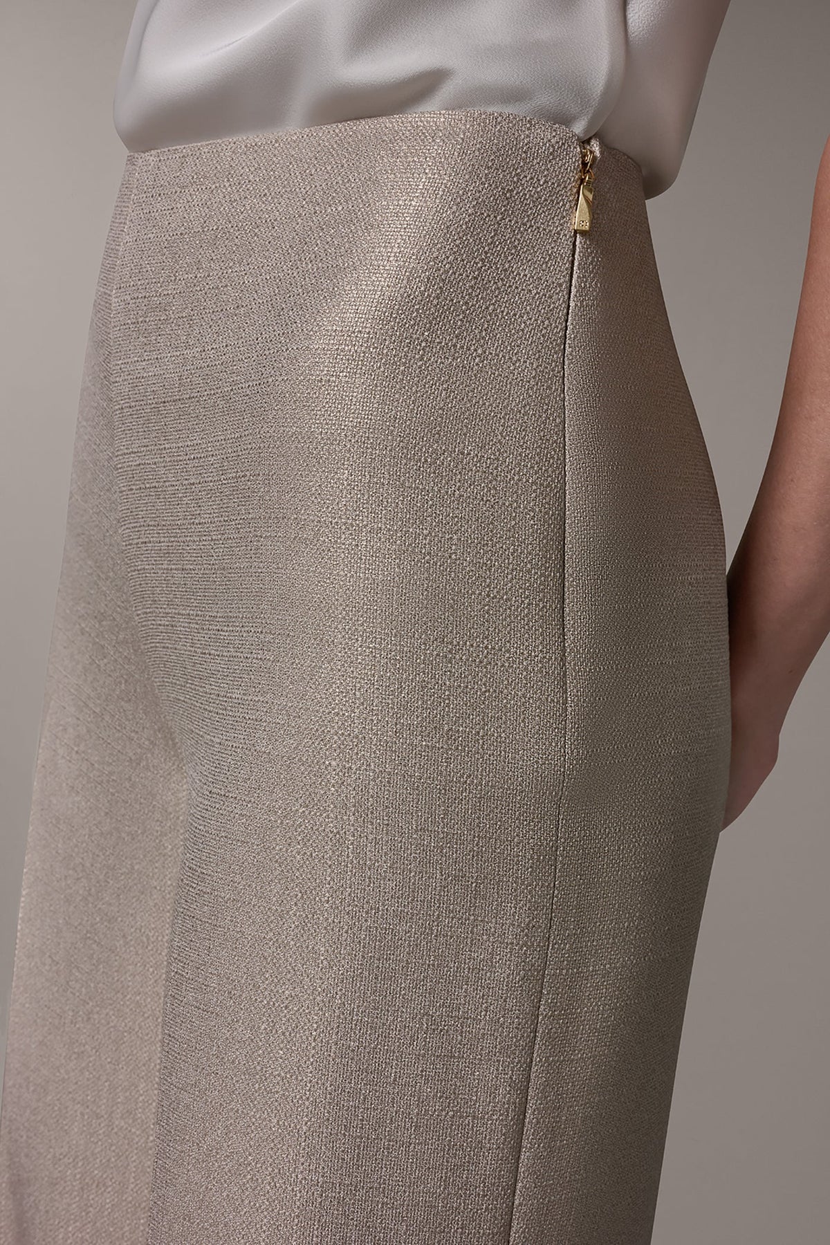 EXTRA HIGH-RISE METALLIC WIDE-LEG PANT - Light Fawn/Gold