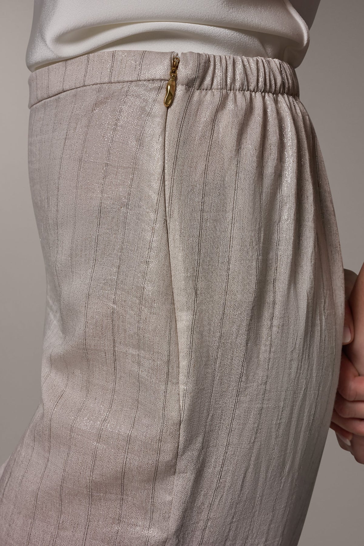 HIGH-RISE METALLIC PINSTRIPE WIDE-LEG PANT - Sisal/Canyon