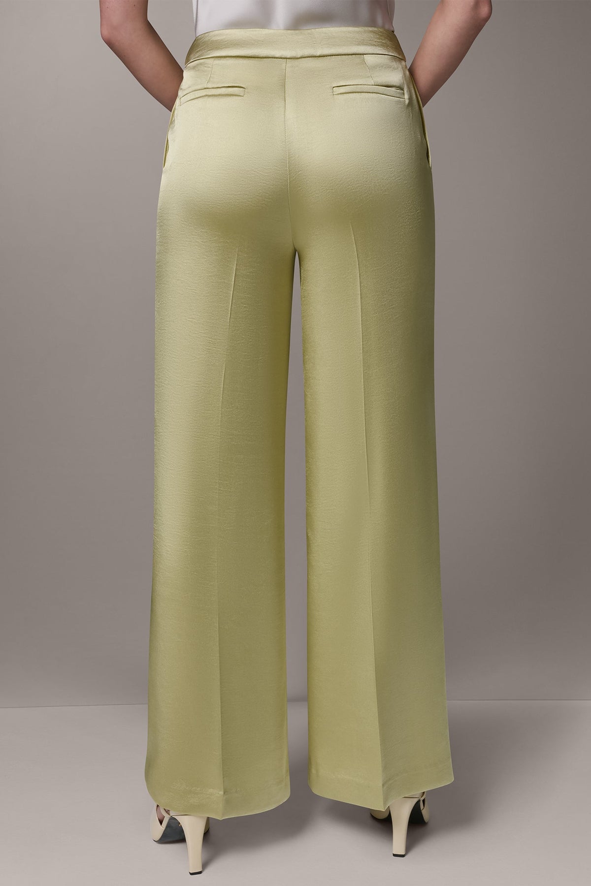 MID-RISE PLEATED WIDE-LEG PANT - Citrus