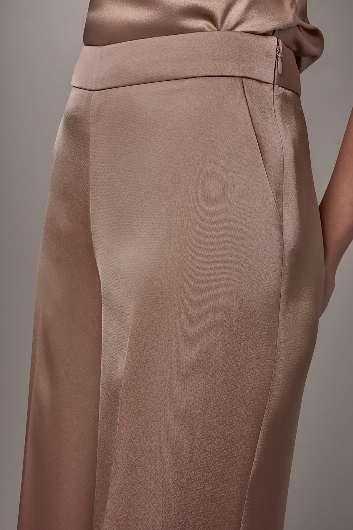 SATIN EXTRA HIGH-RISE WIDE-LEG SUIT PANT - Umbria