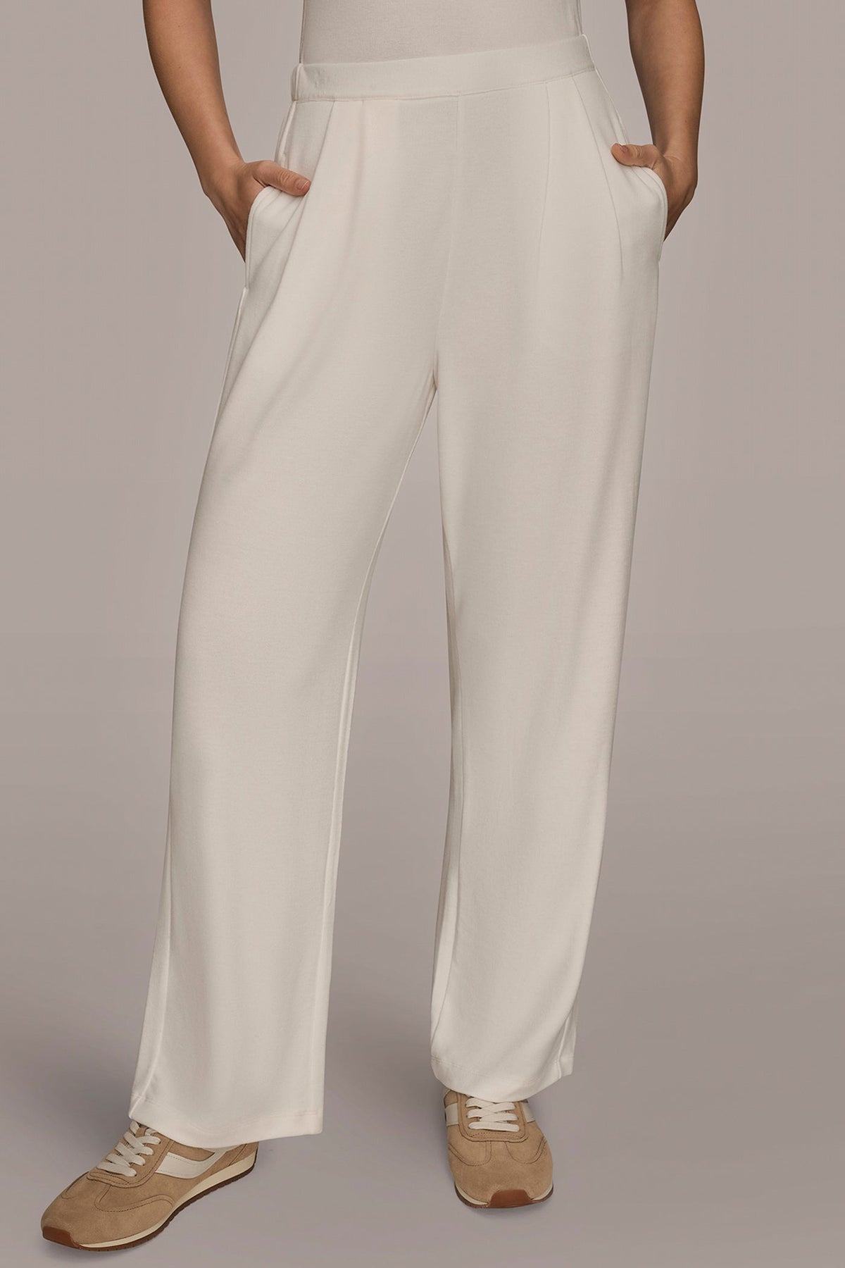HIGH-RISE PLEATED PANT - CREAM