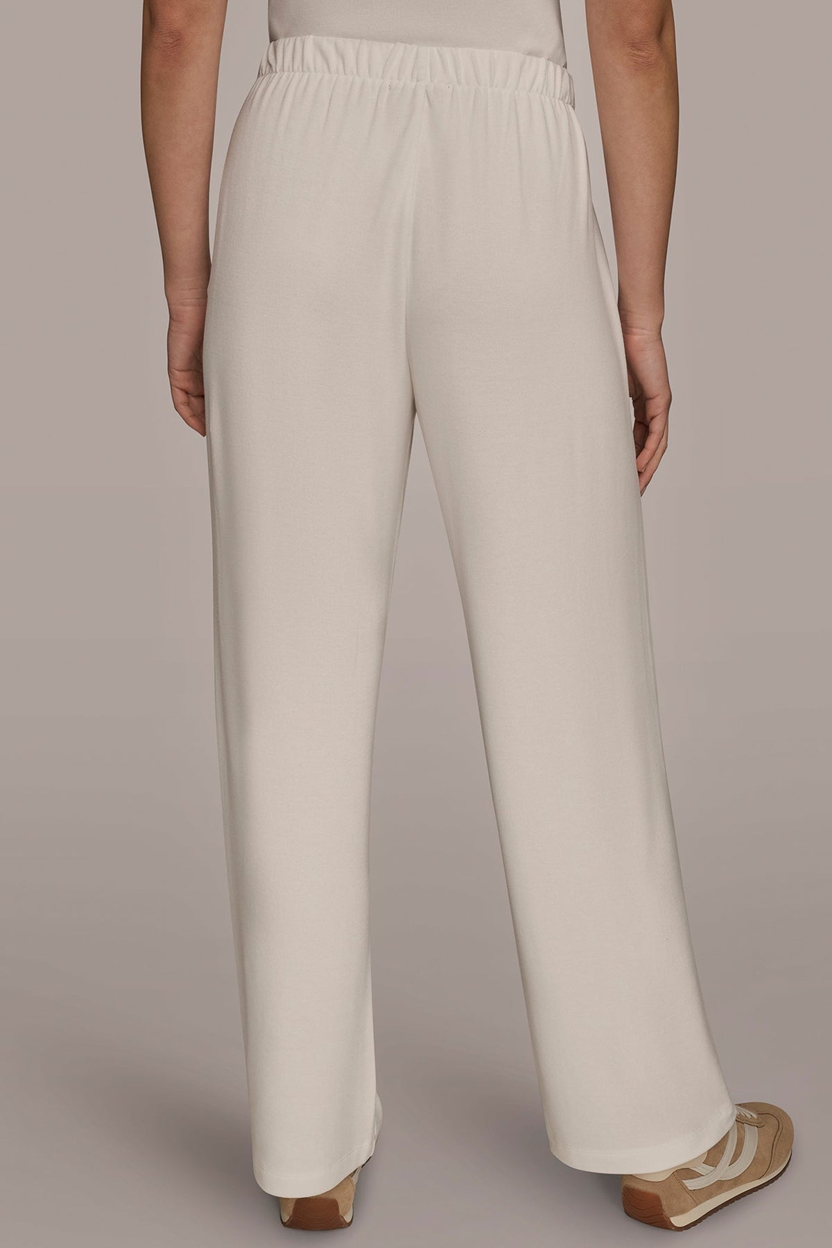 HIGH-RISE PLEATED PANT - CREAM