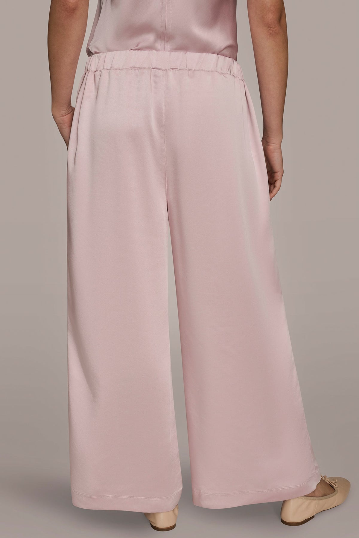 SATIN MID-RISE RELAXED PANT - PINK WISTERIA