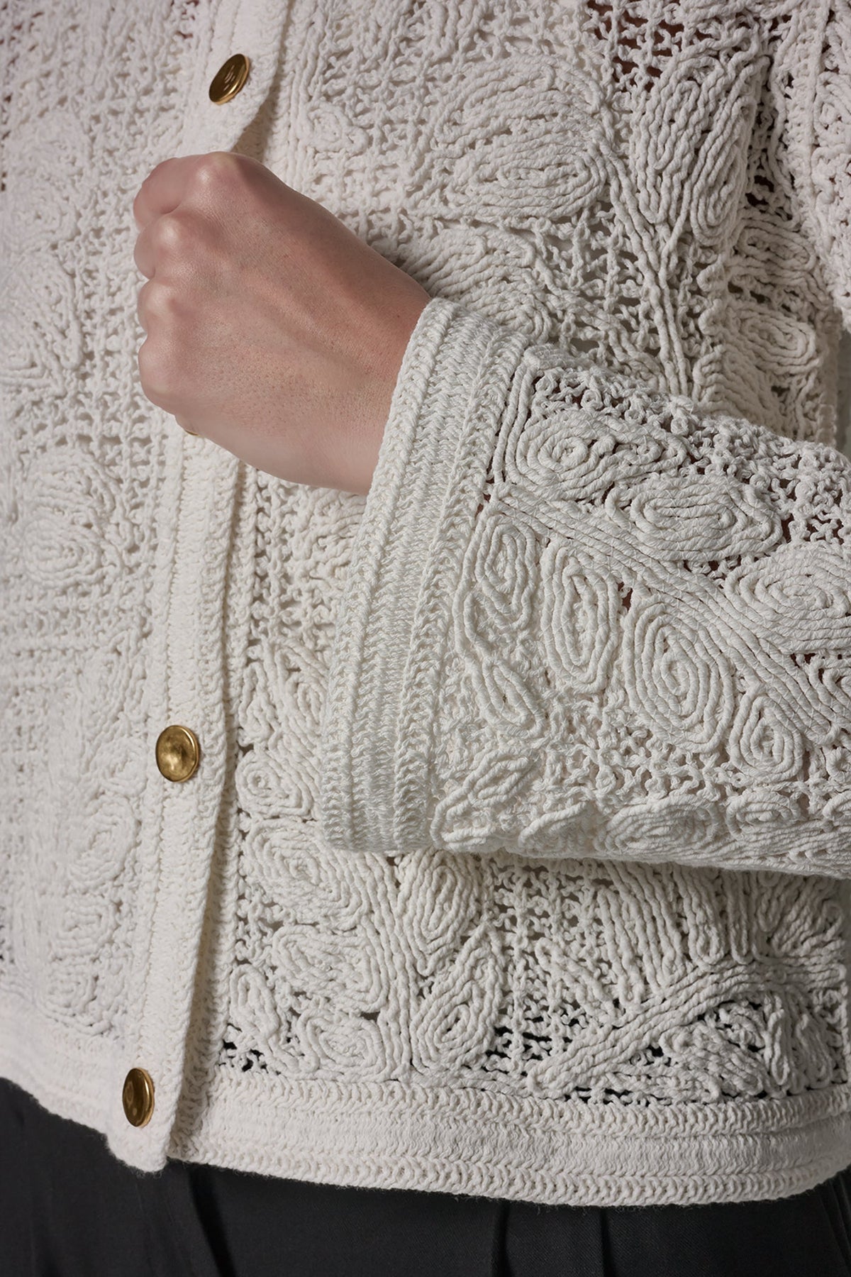 BELL SLEEVE FLORAL CROCHET JACKET - Cream