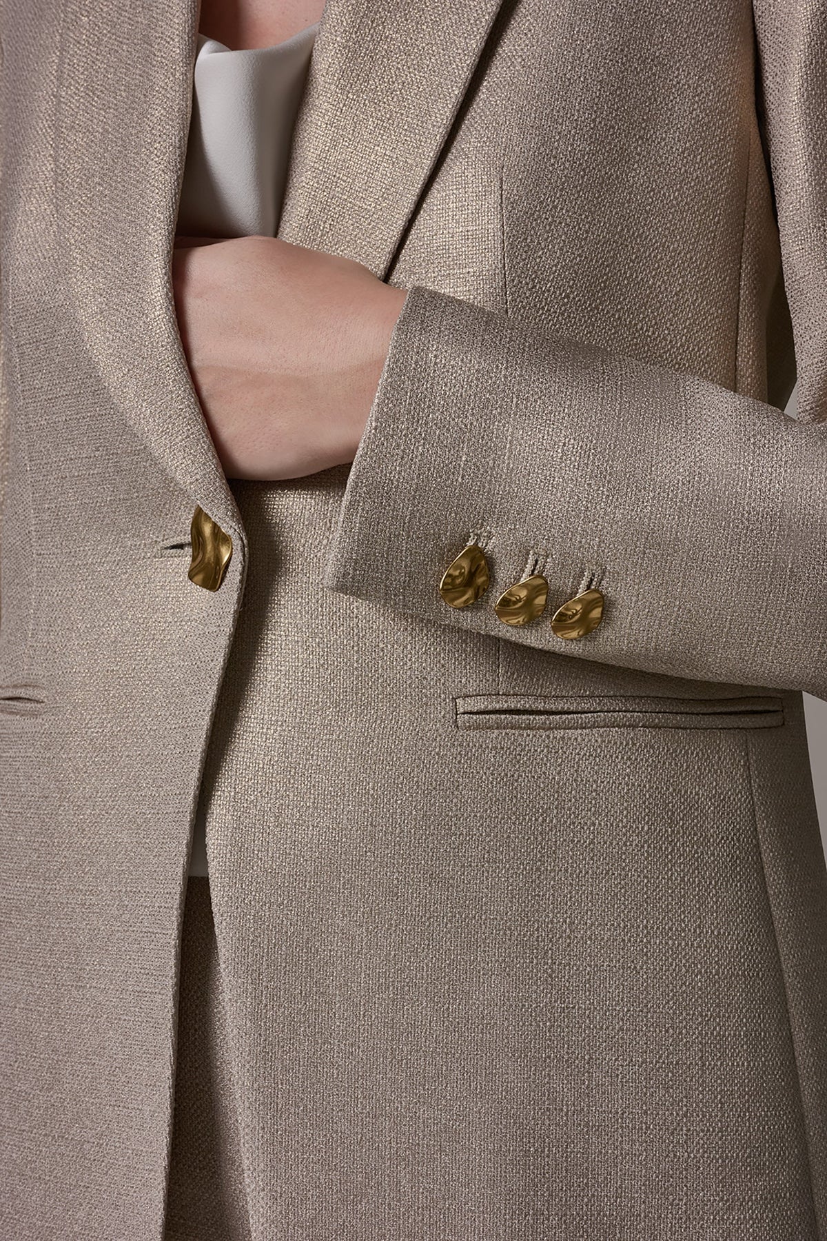 METALLIC SUIT BLAZER - Light Fawn/Gold