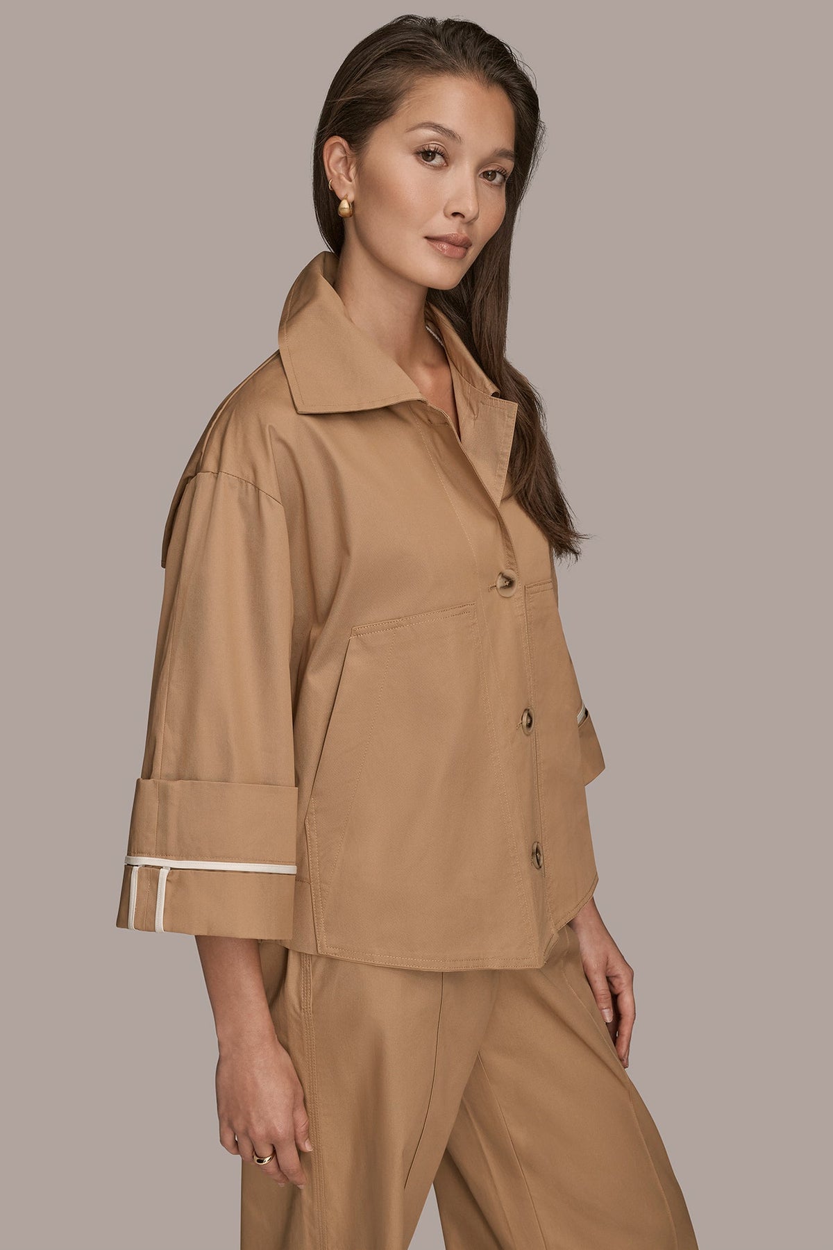 3/4-SLEEVE COTTON GABARDINE SWING JACKET - FAWN