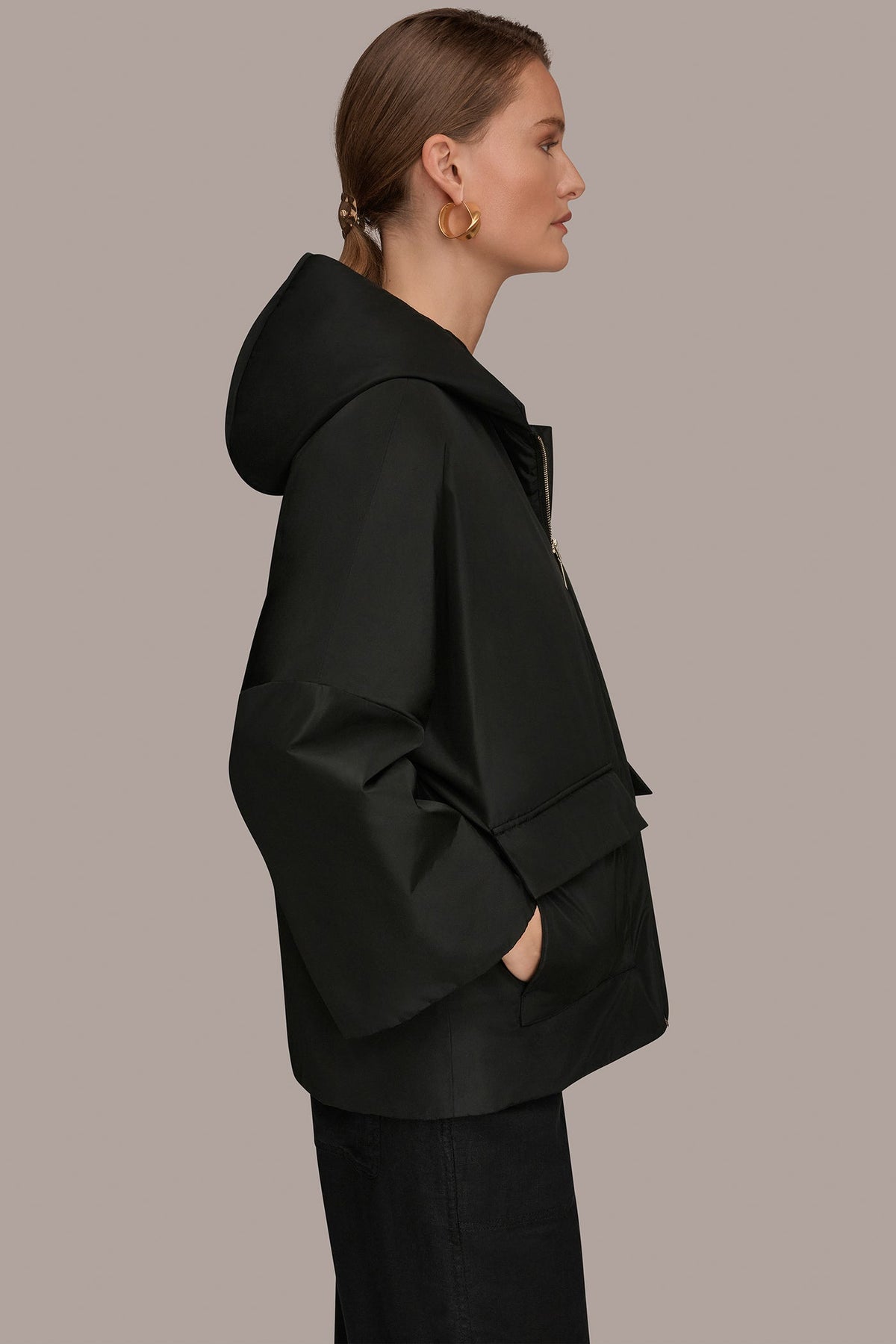 HOODED LIGHT QUILT JACKET - Black