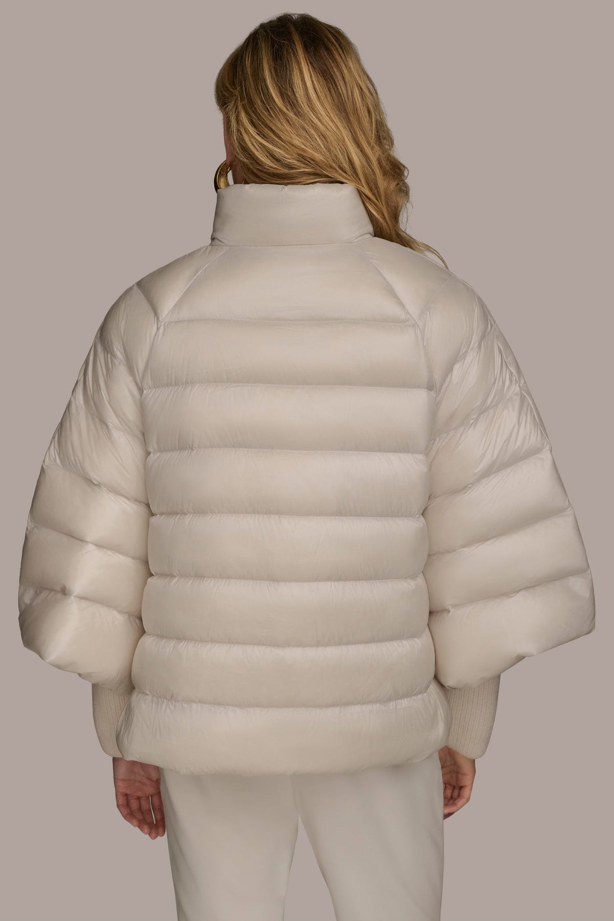 PUFFER CAPE - WHITE SAND