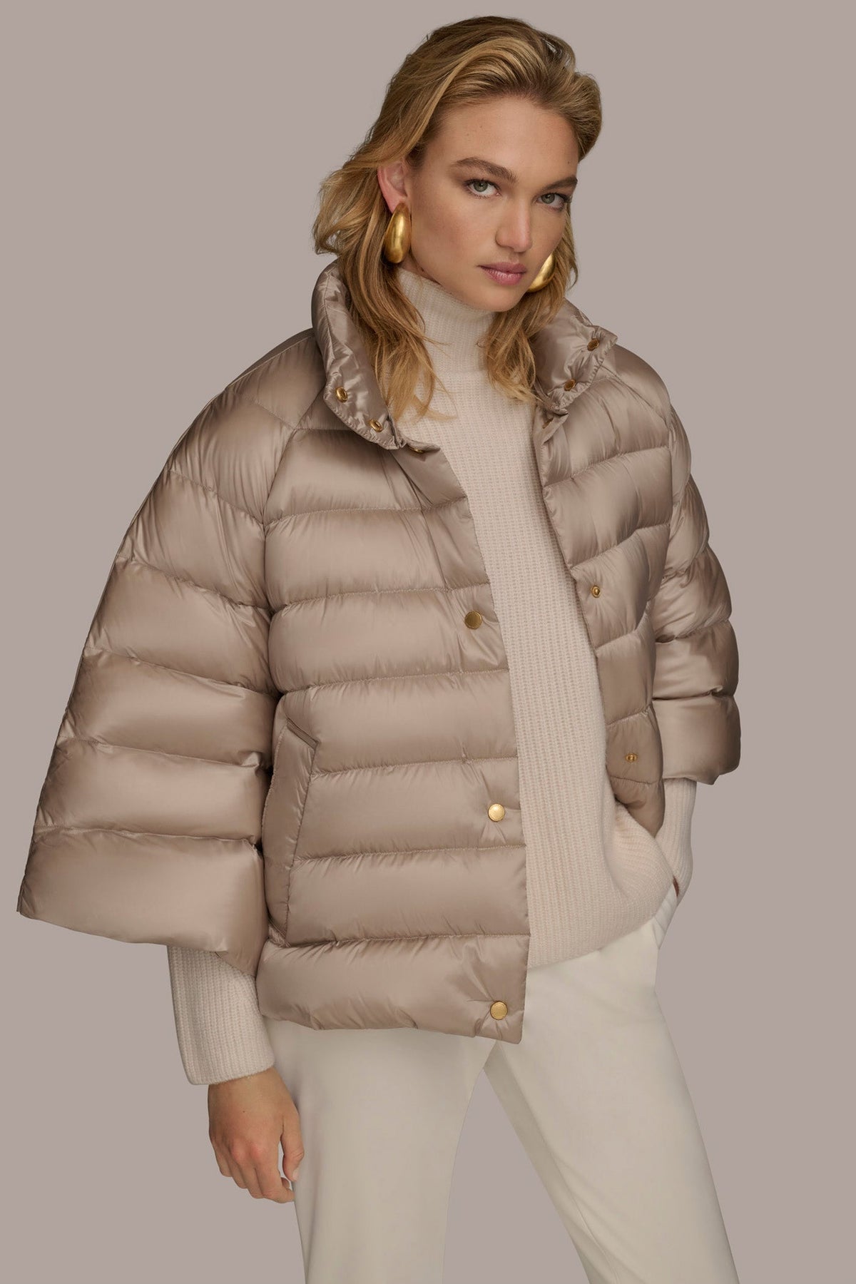 PUFFER CAPE - LATTE