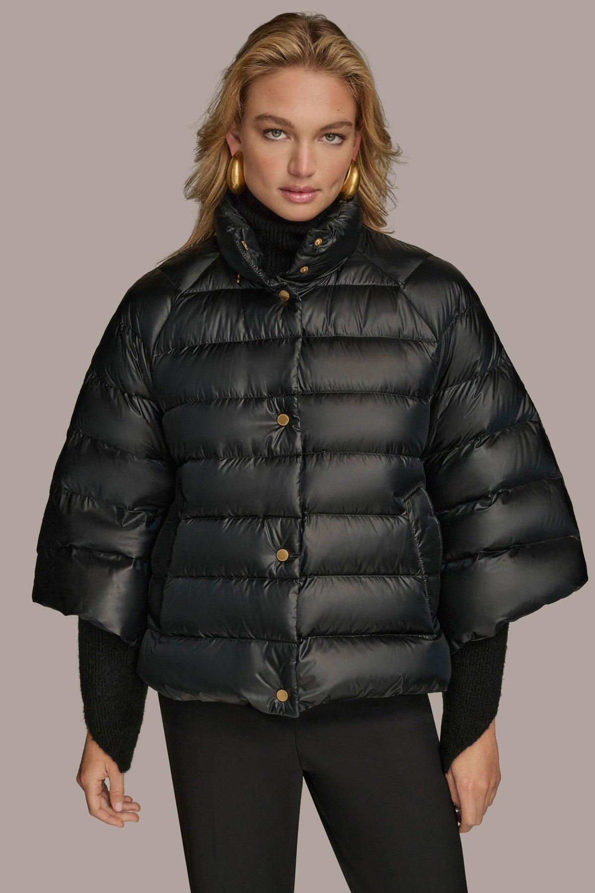 PUFFER CAPE - PEARLIZED BLACK