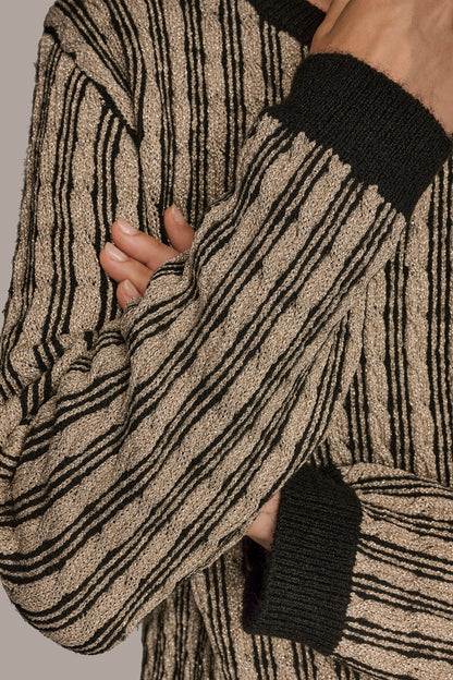 METALLIC TWO-TONE CABLE-KNIT SWEATER - BLACK/GOLD METALLIC