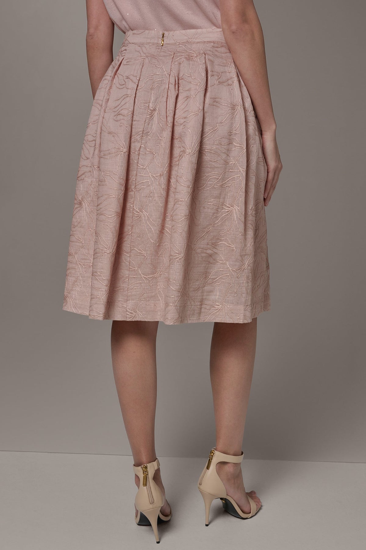 FLORAL EMBROIDERED PLEATED A-LINE SKIRT - Snow Petal