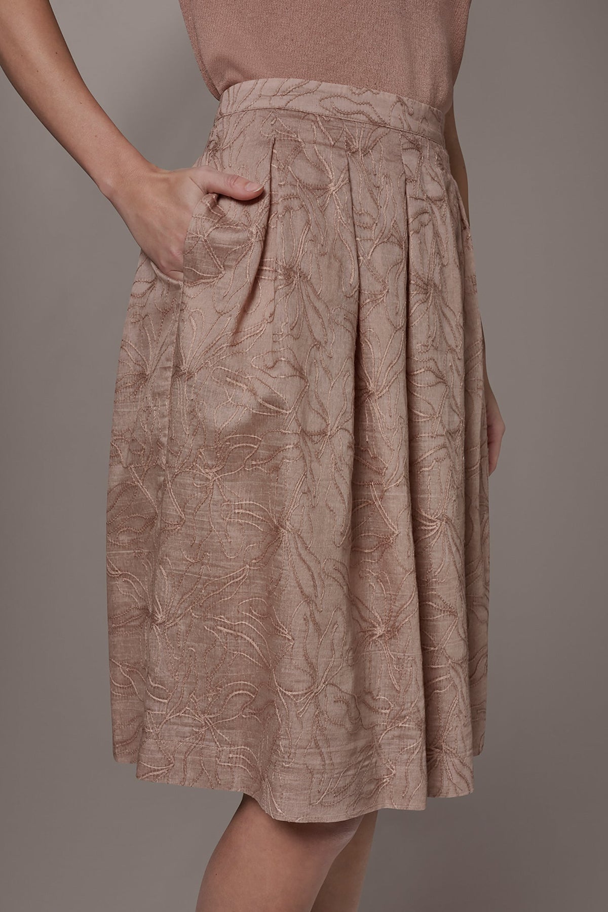 FLORAL EMBROIDERED PLEATED A-LINE SKIRT - Umbria
